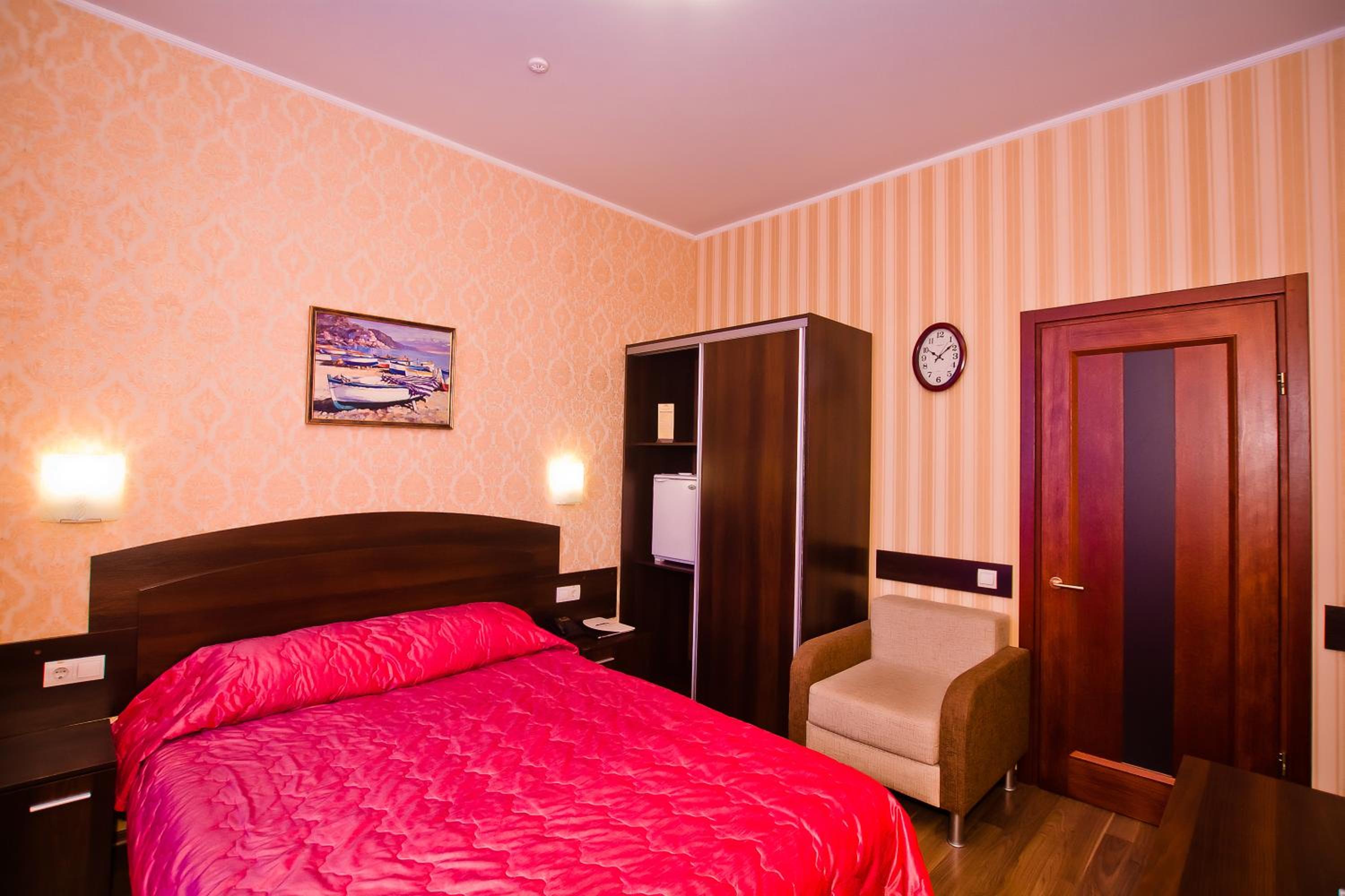 Standard Double Room photo 2