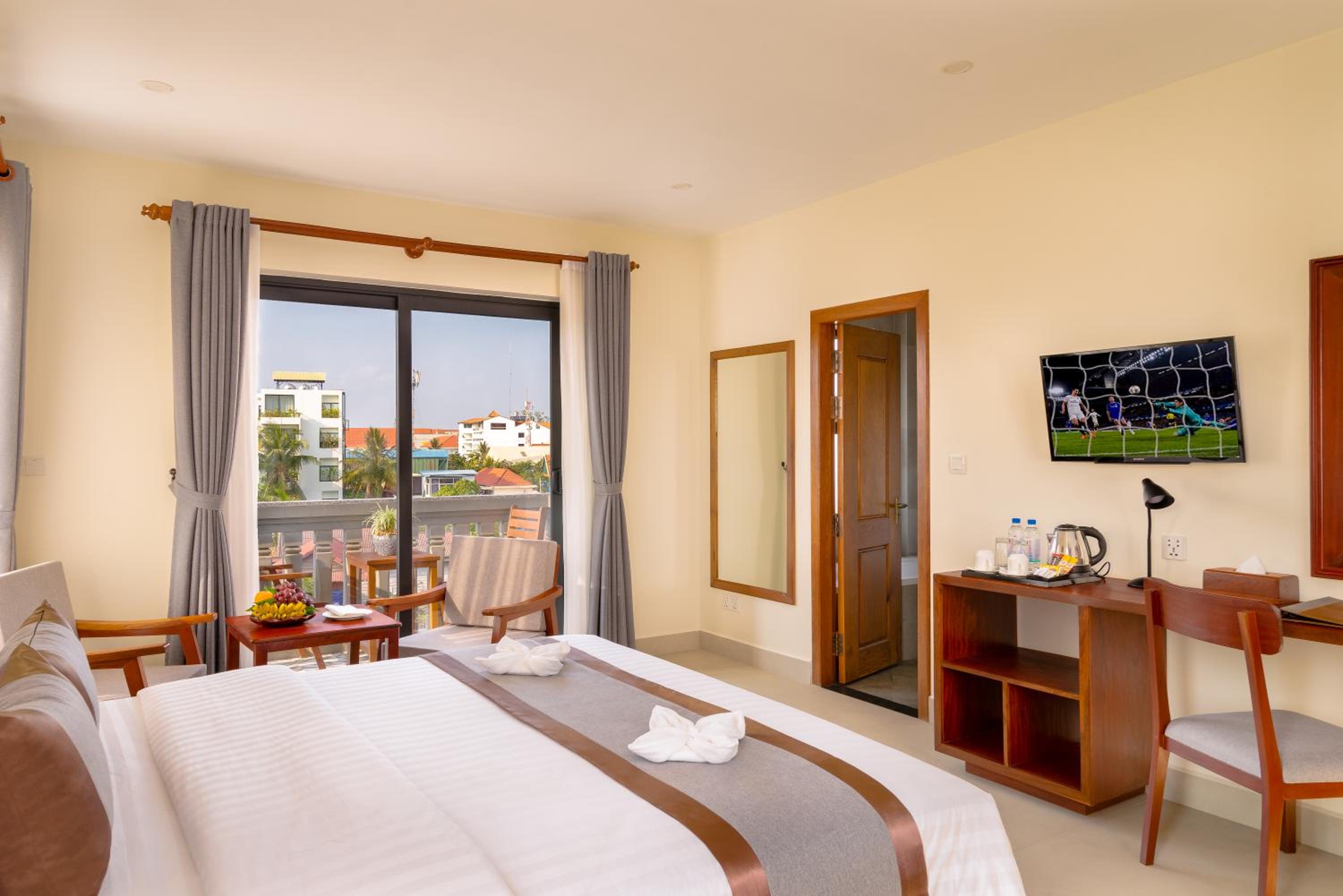 Family Suite - Photo 16
