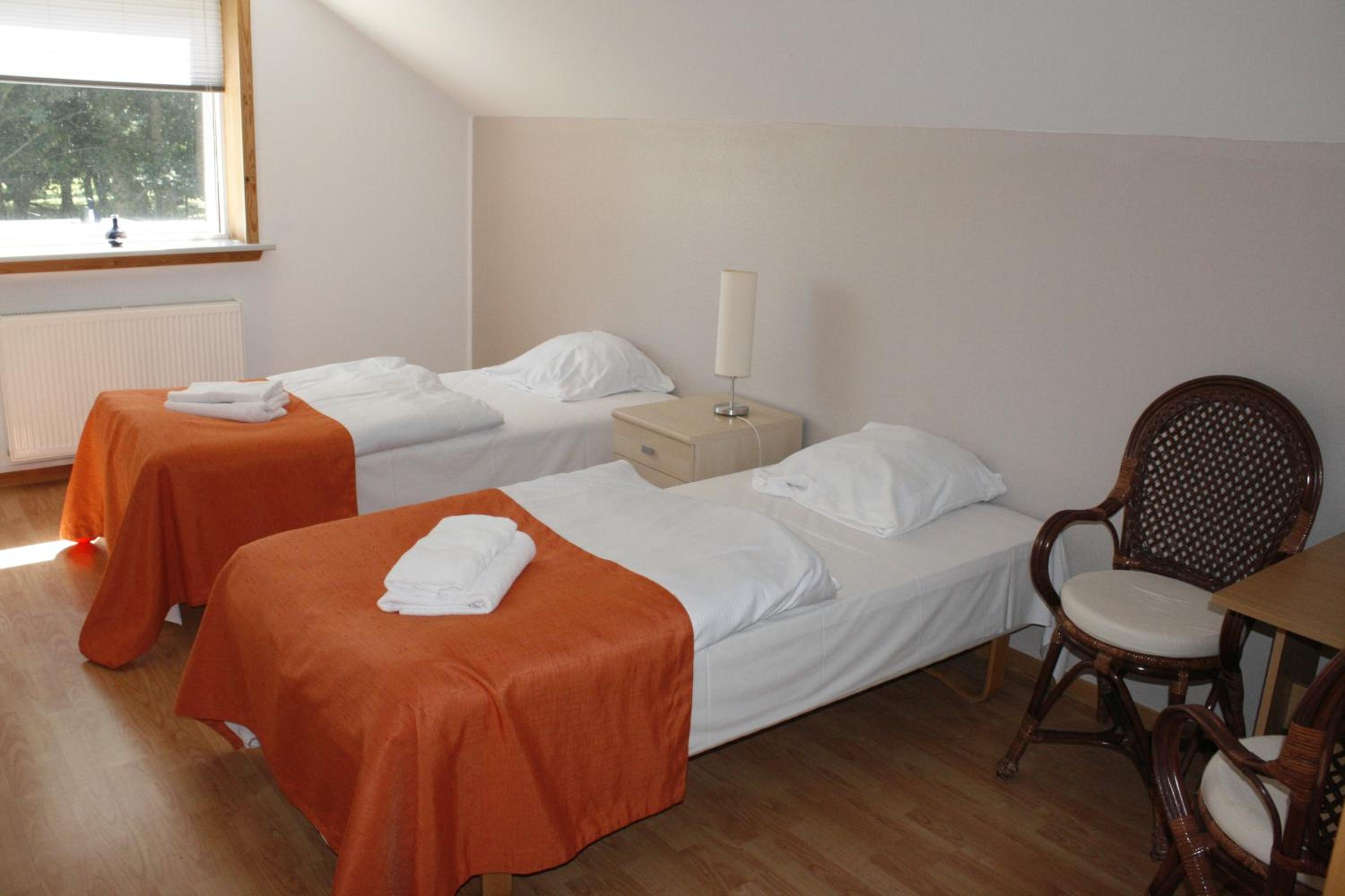 Double or Twin Room with Shared Bathroom photo 1