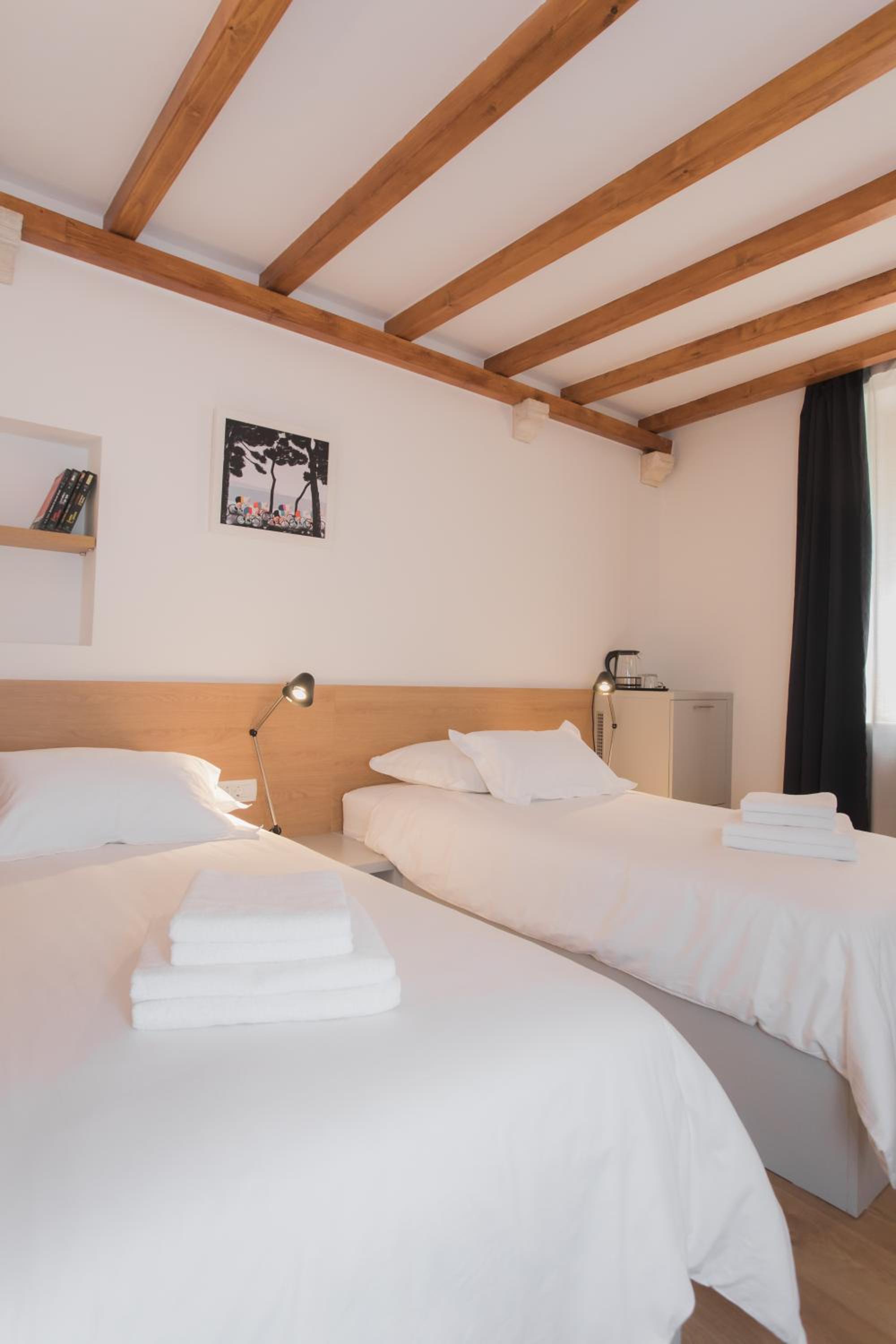 Deluxe Twin Room photo 1