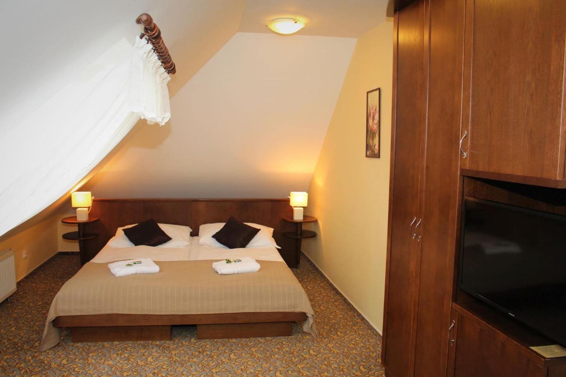 Apartment - Photo 1