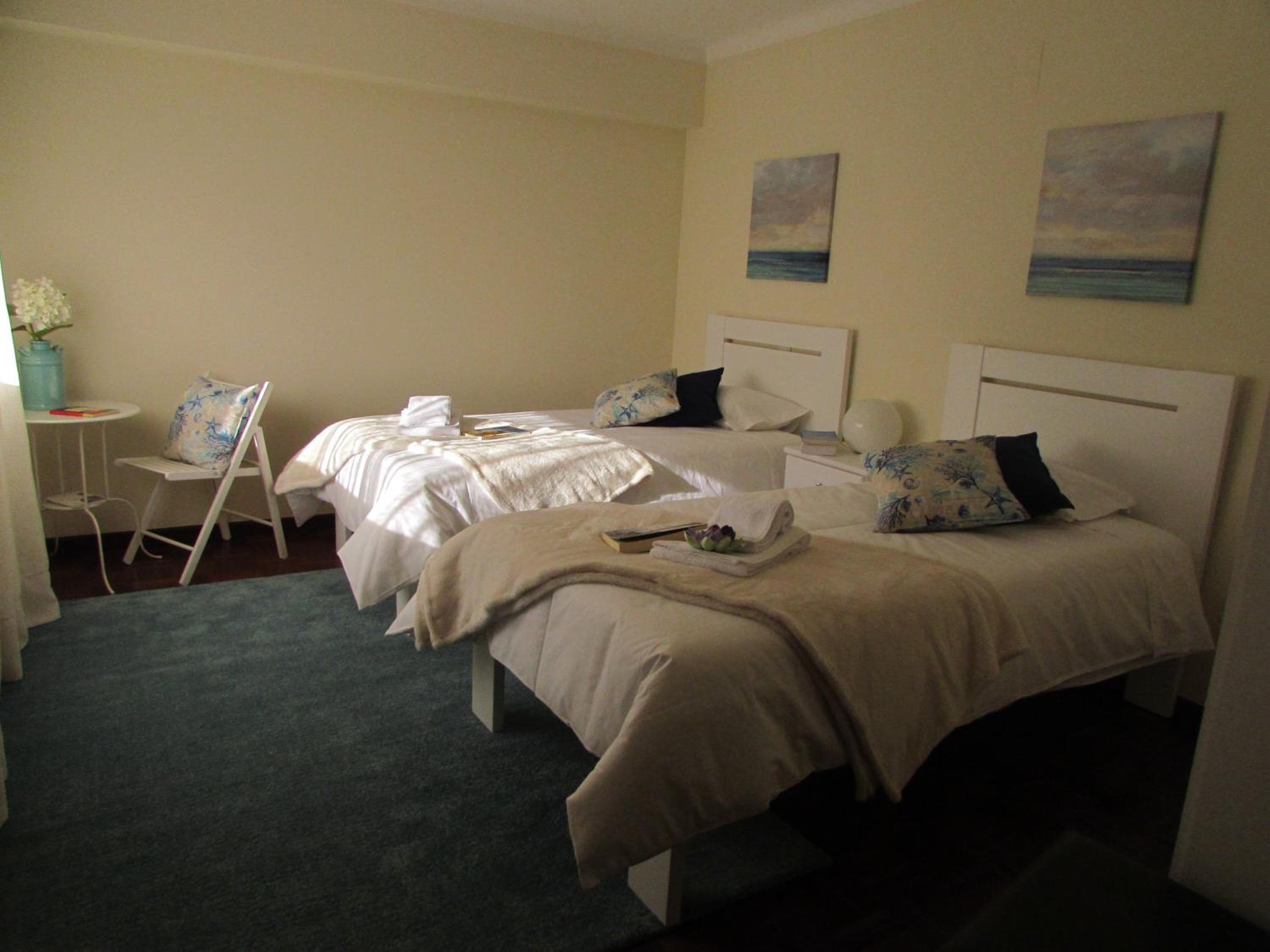 Two-Bedroom Apartment with Bay View photo 1