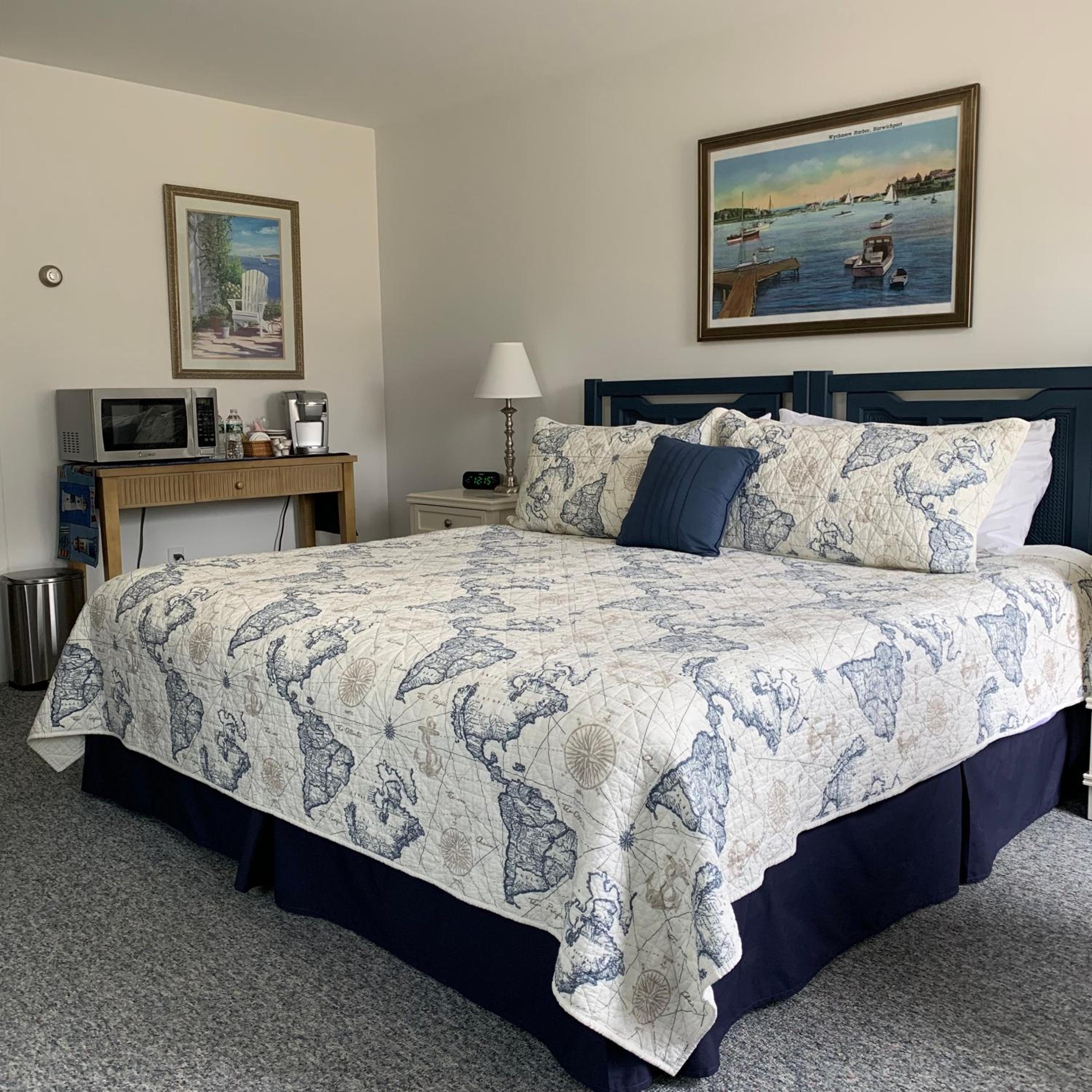 Deluxe King Room photo 2