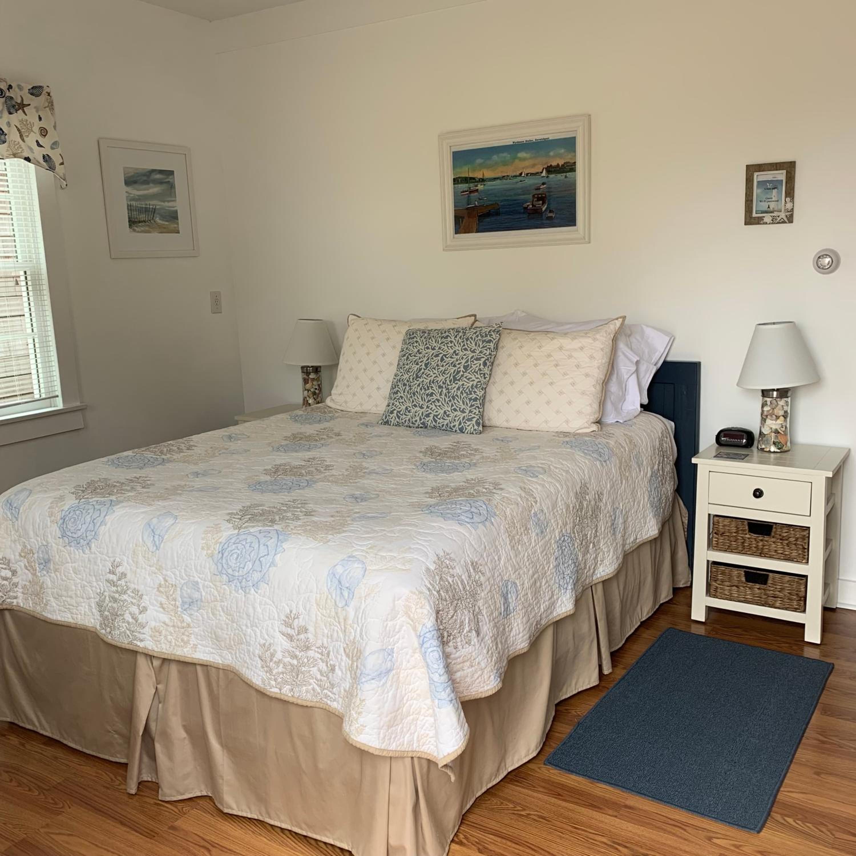 Queen Room photo 3