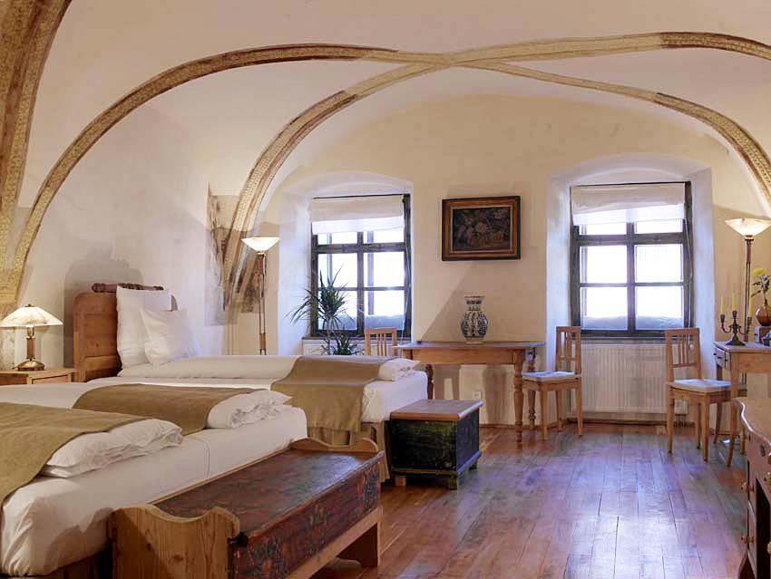 Deluxe Double or Twin Room photo 2