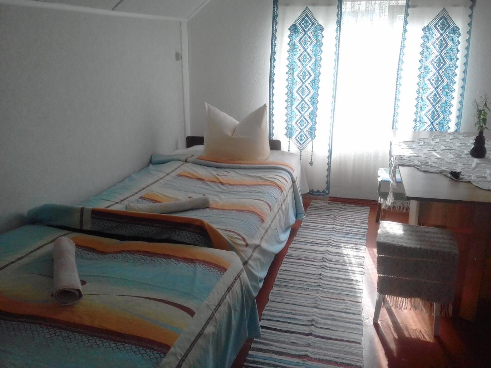 Economy Quadruple Room with Shared Bathroom photo 3