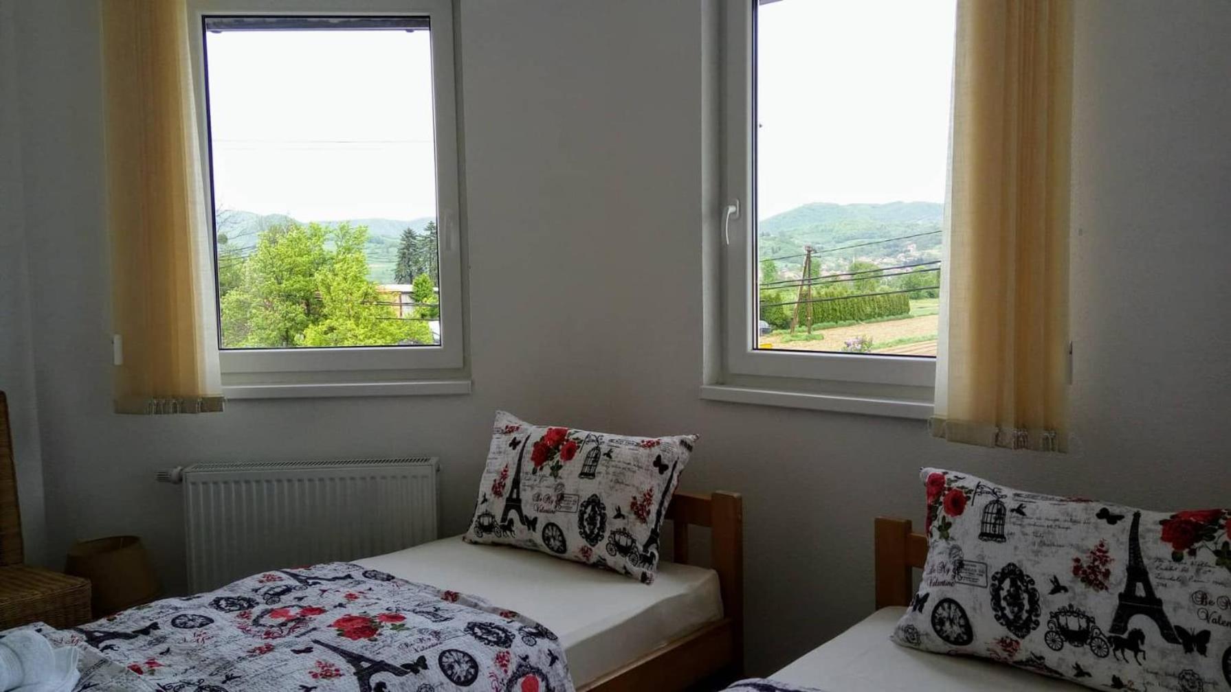 Double or Twin Room with Private Bathroom photo 1