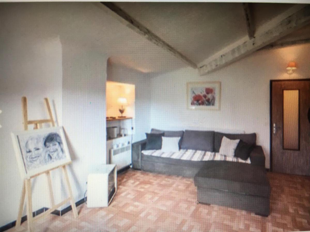 Four-Bedroom House photo 1