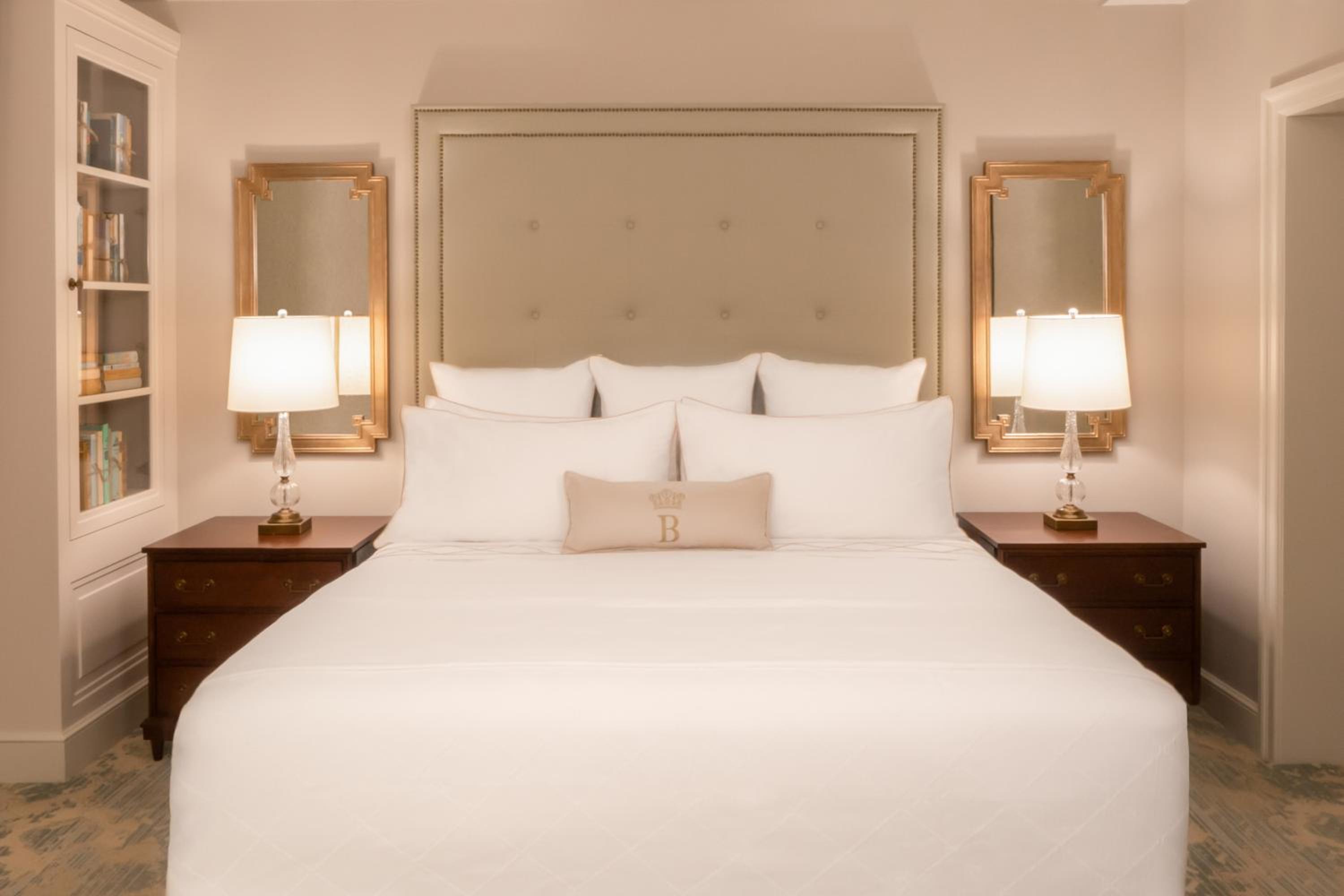 St. Matthews Suite