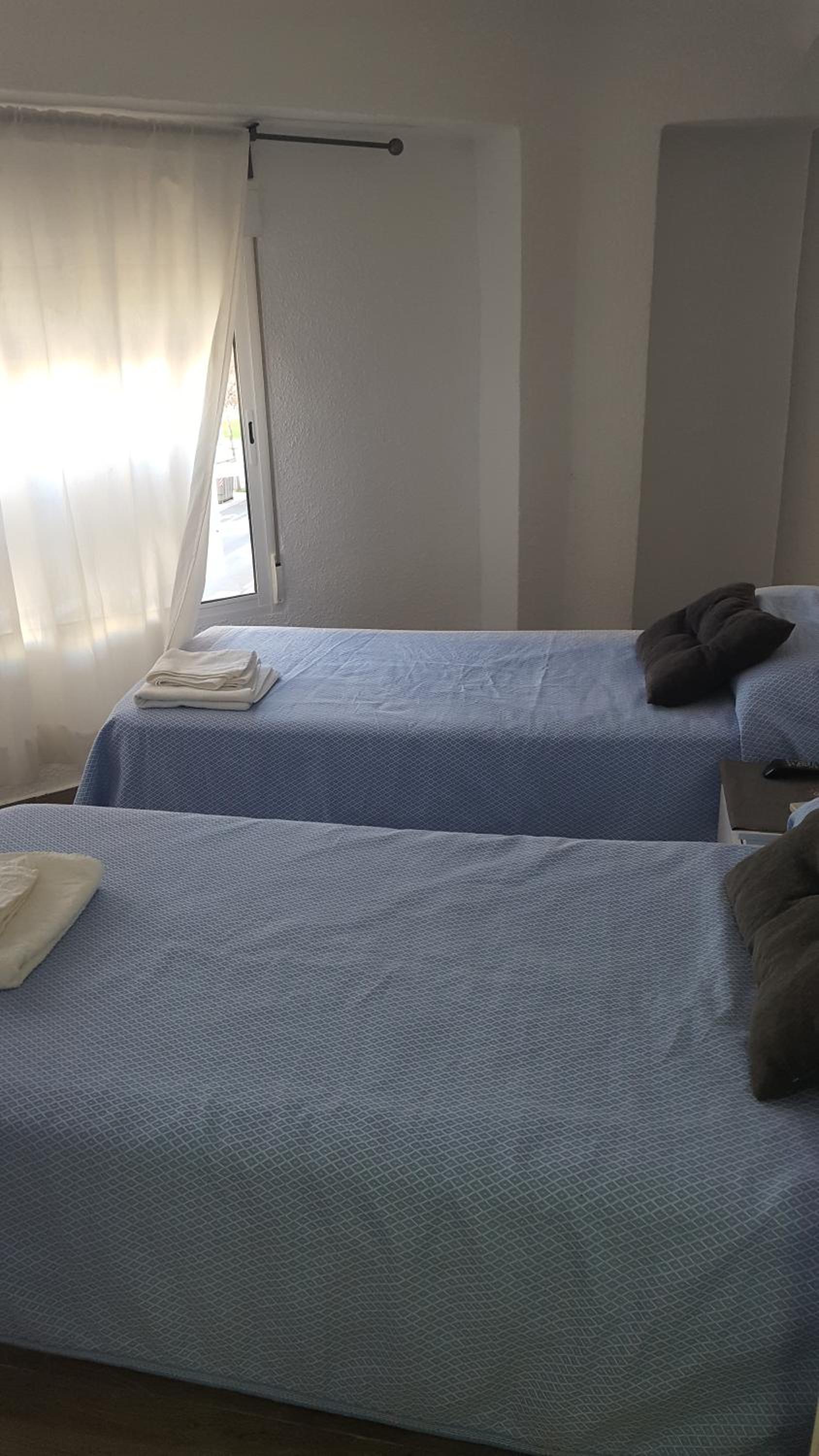 Habitación Doble con Baño Privado (sin ducha)