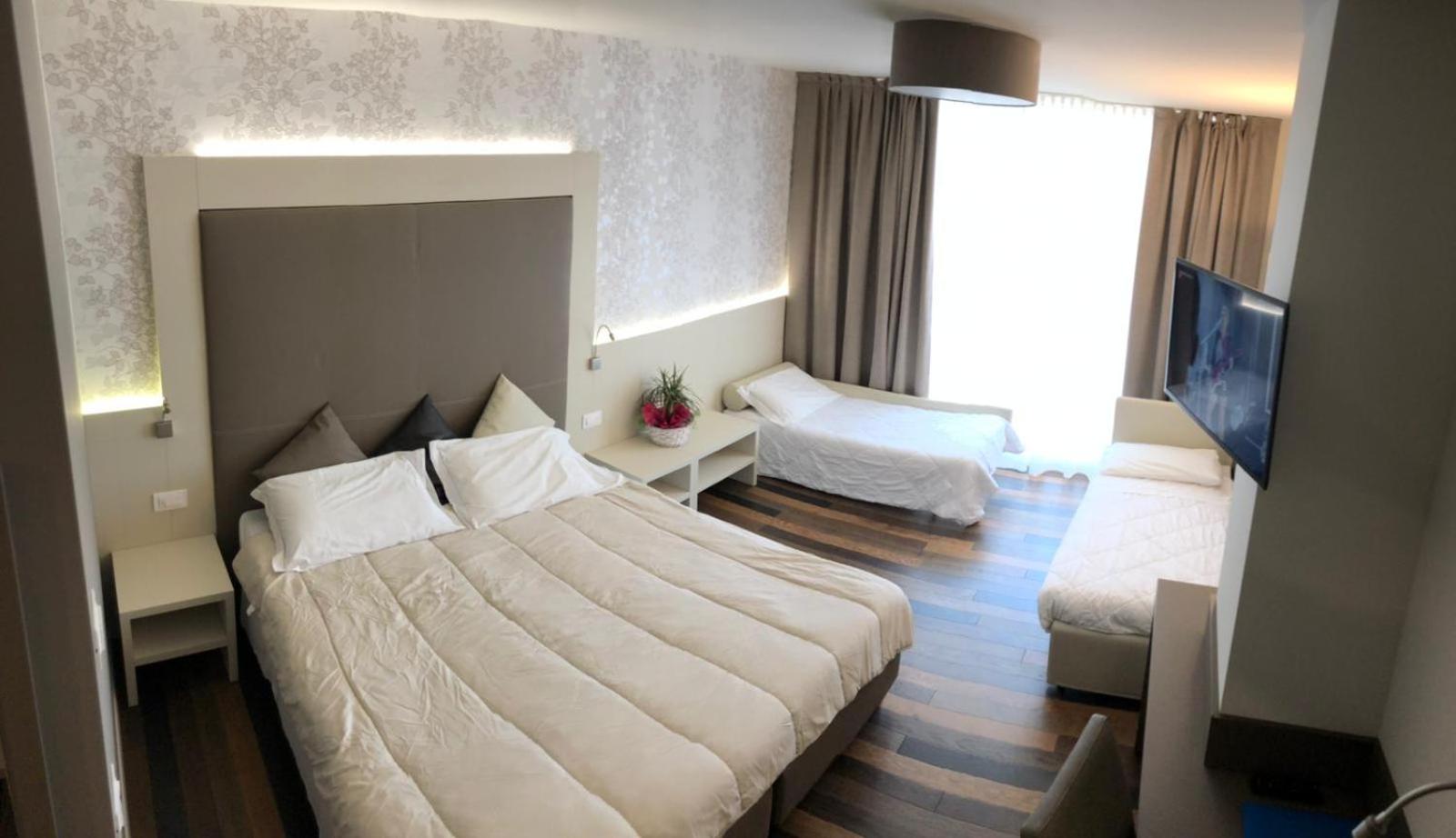 Deluxe family room