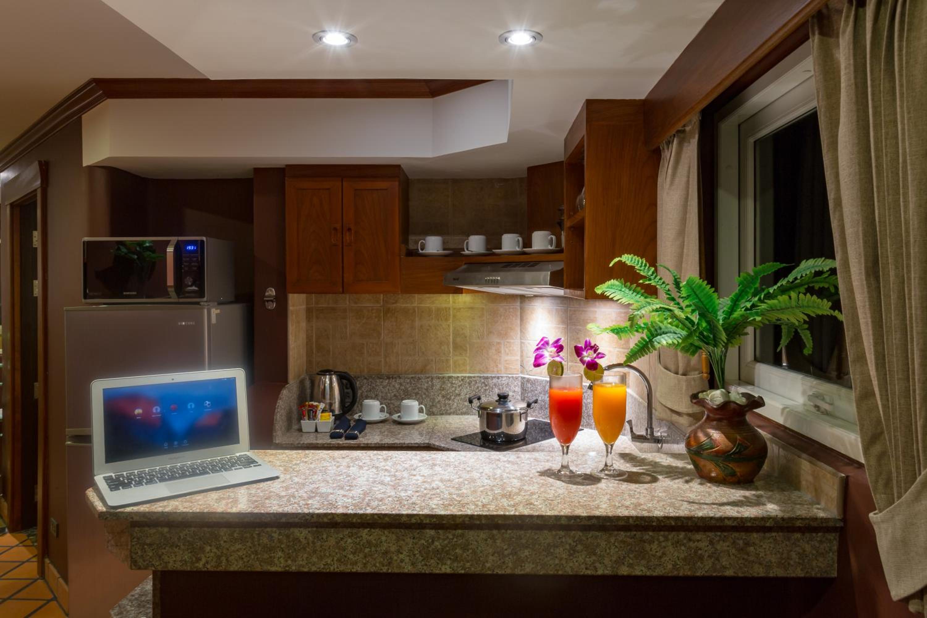 1 Bedroom Suite Ocean View - Photo 6