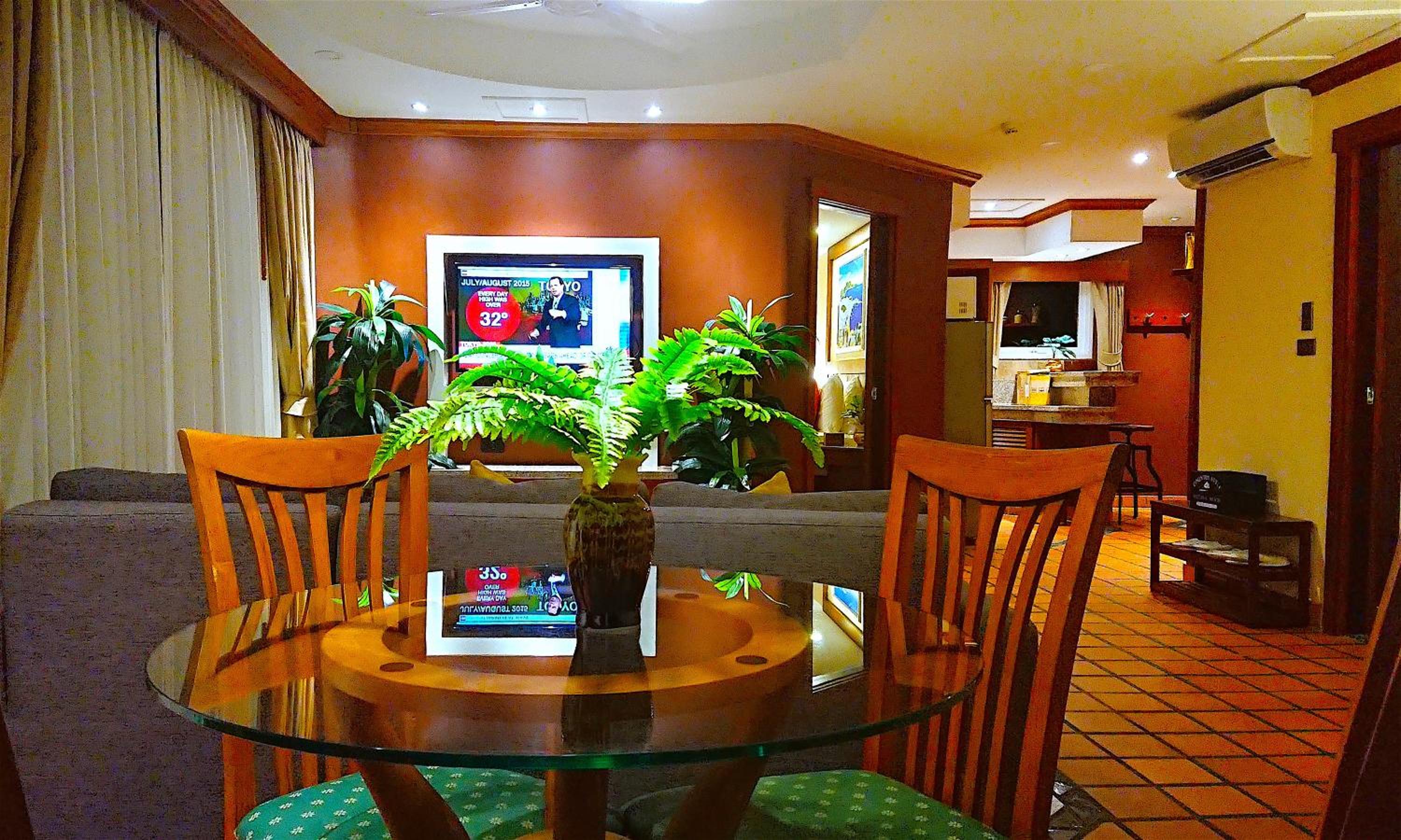 1 Bedroom Suite - Photo 1
