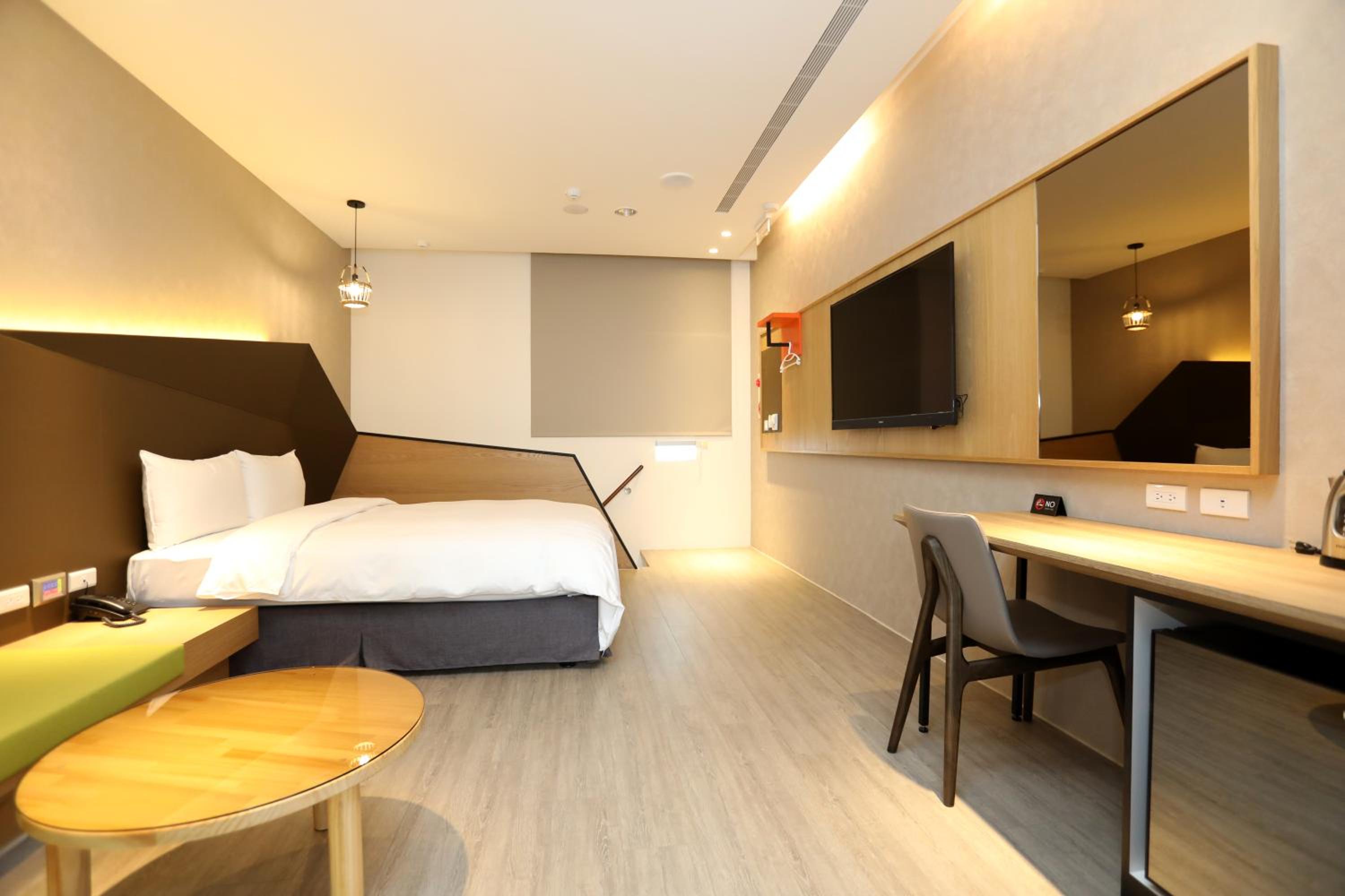 Large Double Room photo 3