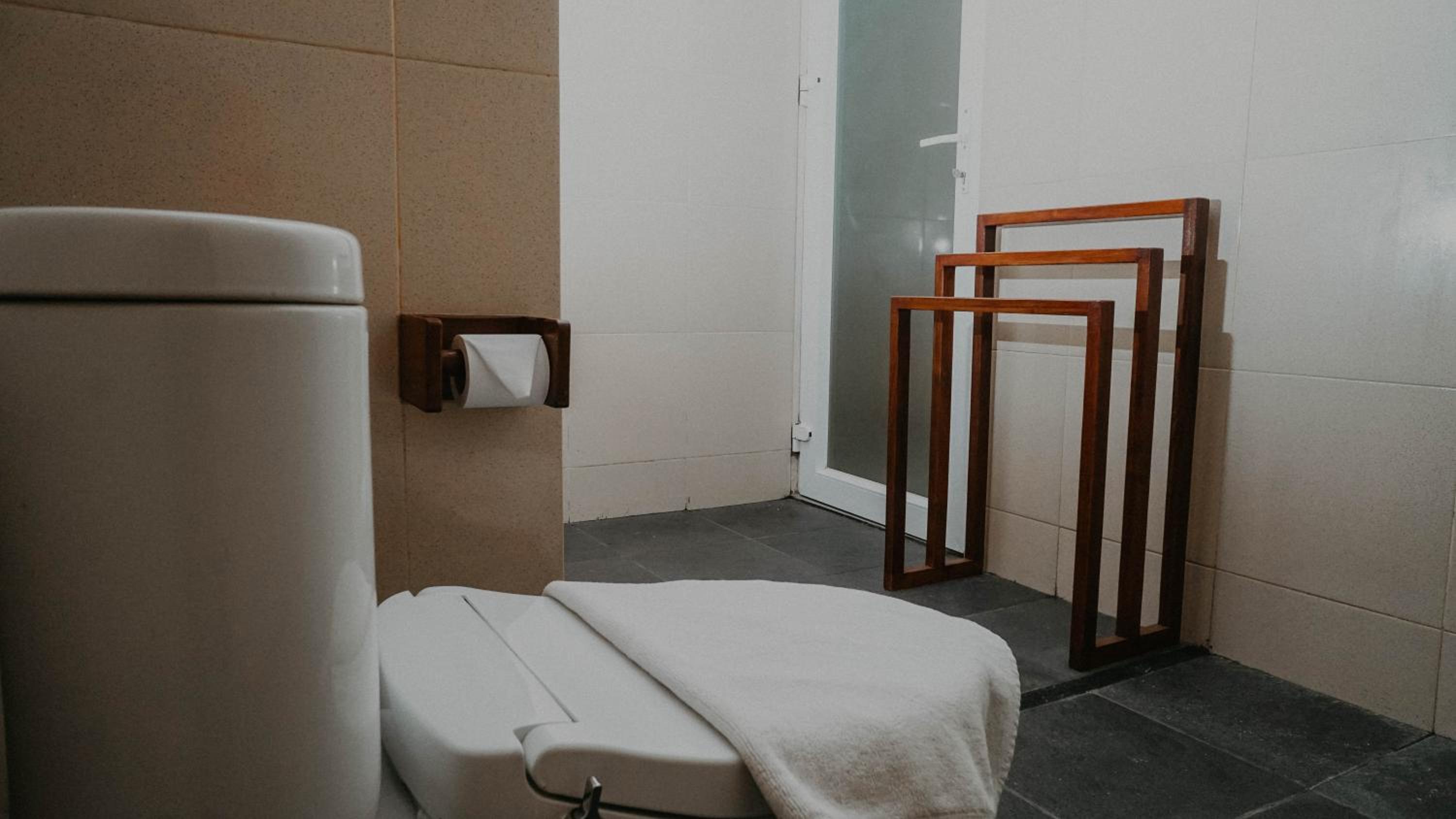 Studio Apartment - Photo 2