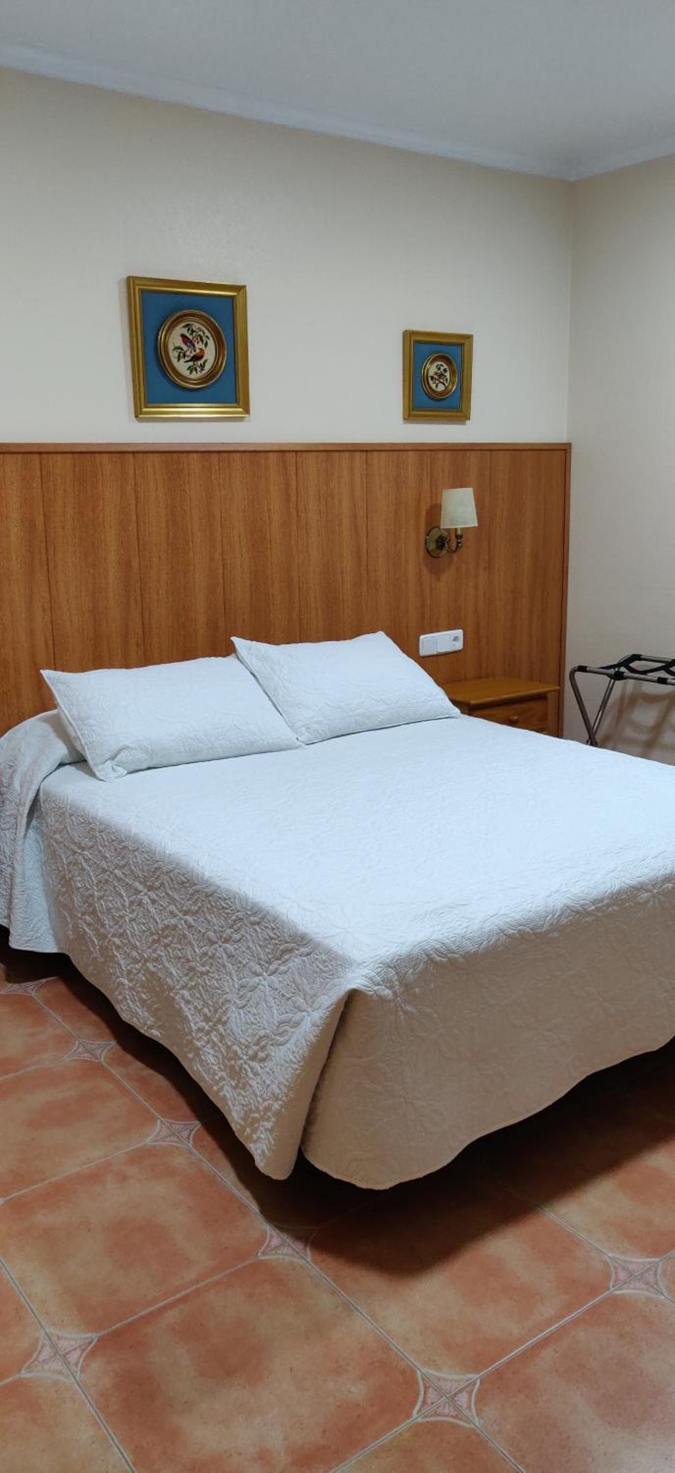 Queen Room with Spa Bath - Photo 1