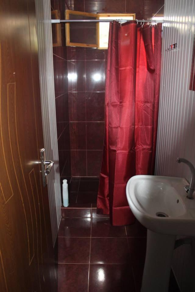 Twin Room with Shared Bathroom photo 2