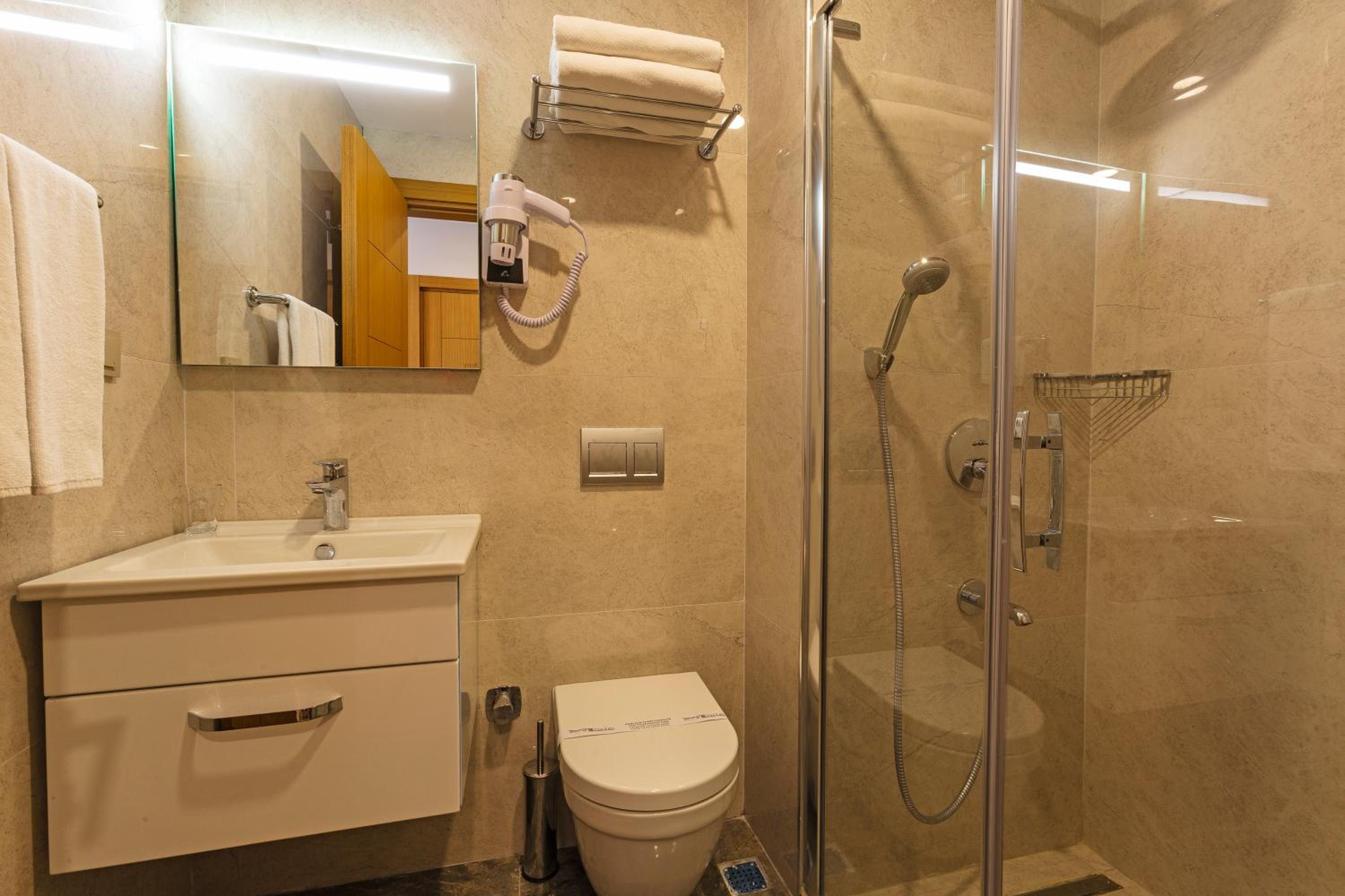 Standard Room photo 2