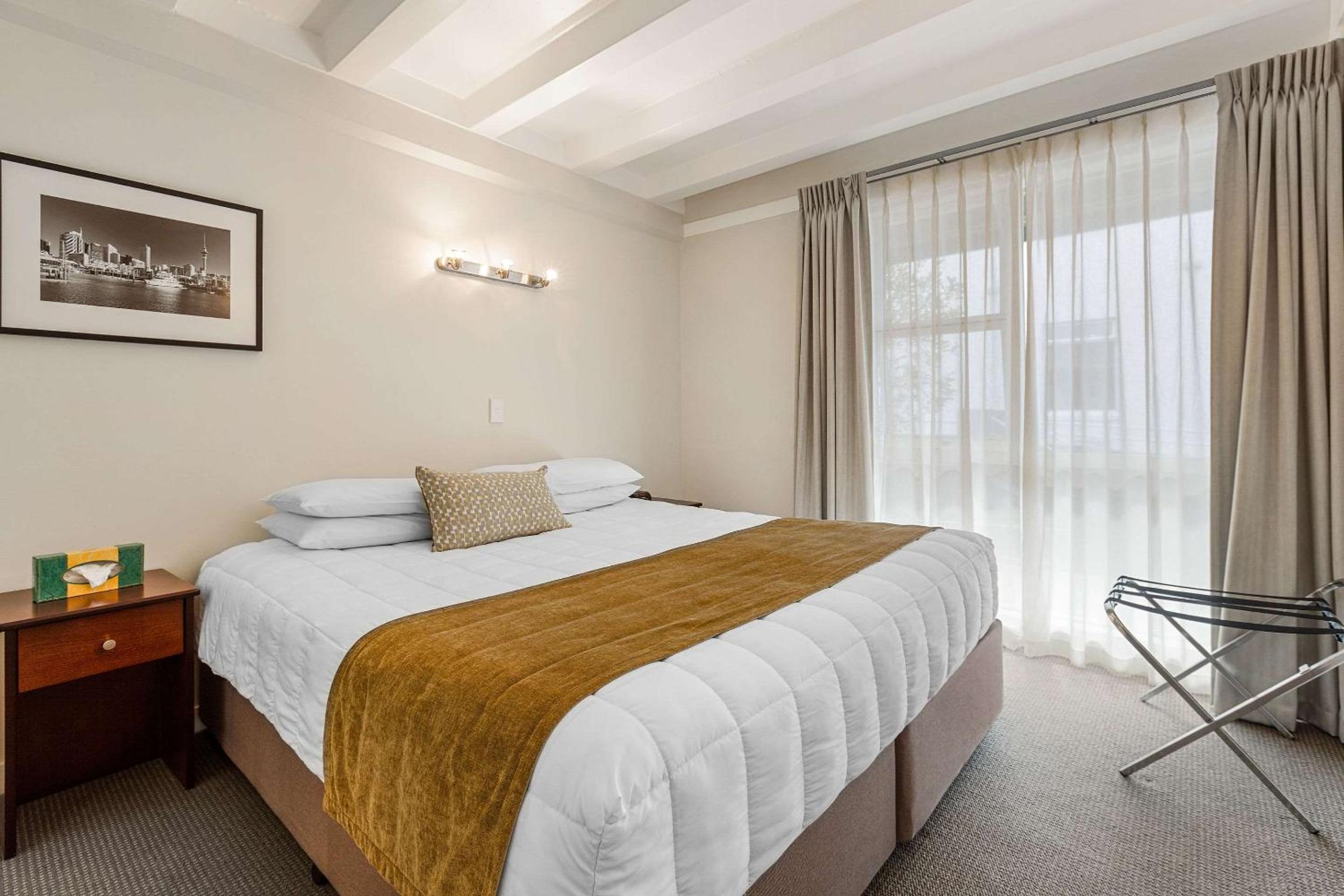 Standard One-Bedroom Suite - Photo 1