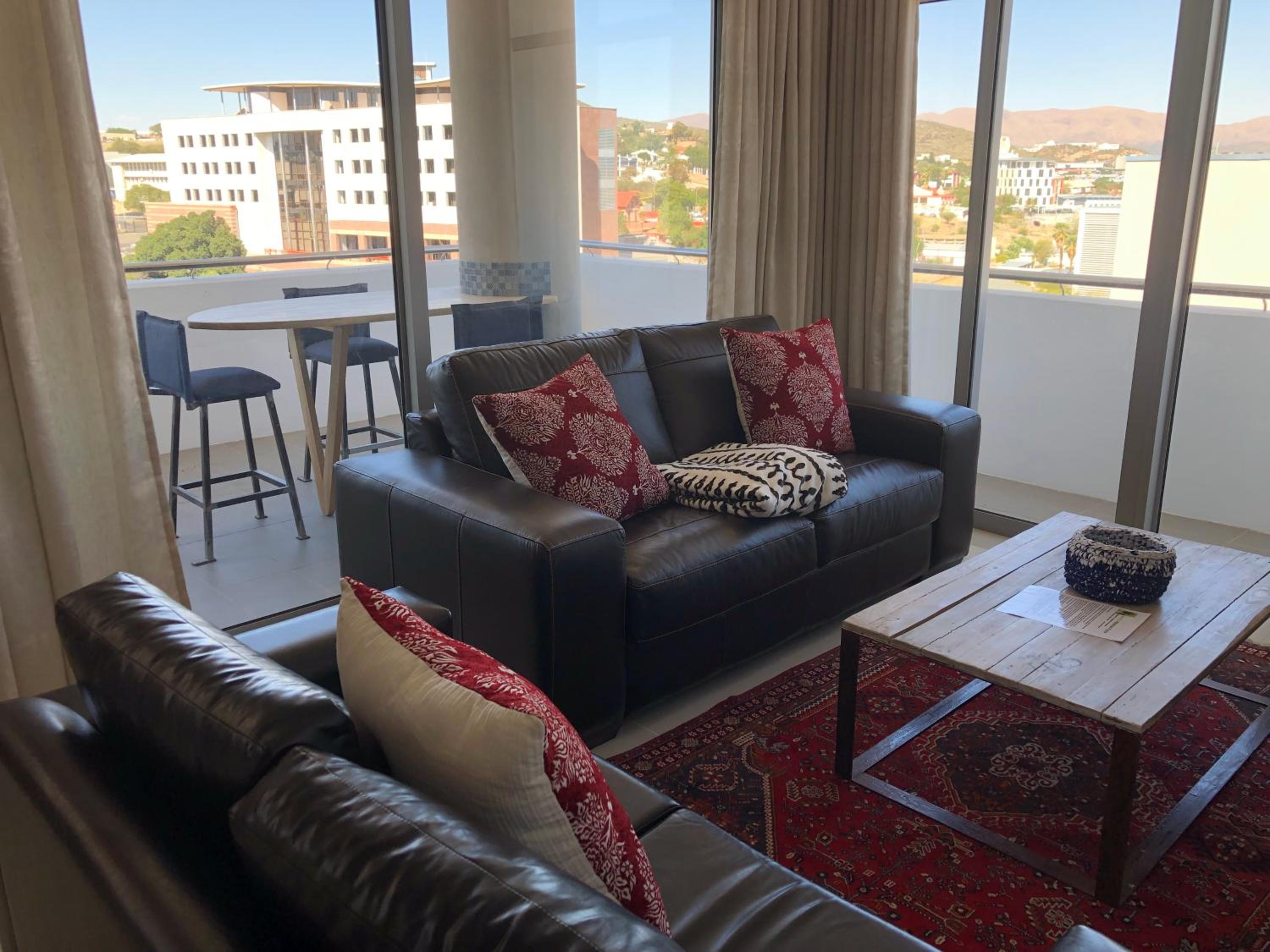 Deluxe Apartment - In Freedom Plaza Building photo 3