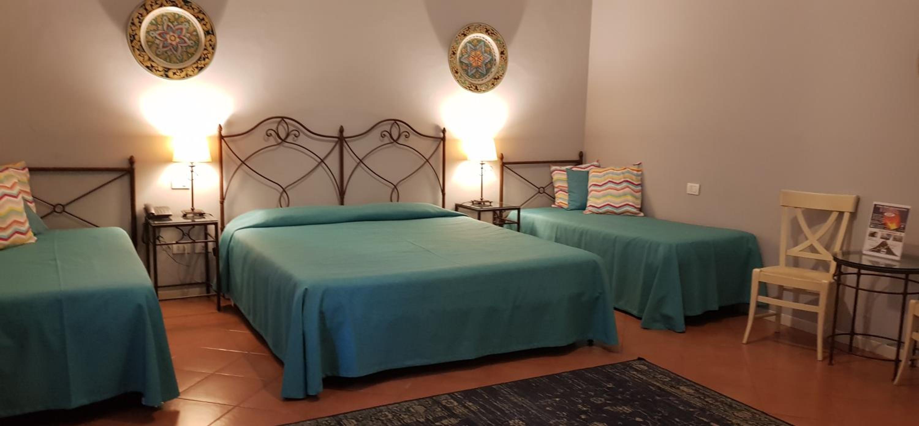Quadruple Room - Photo 3