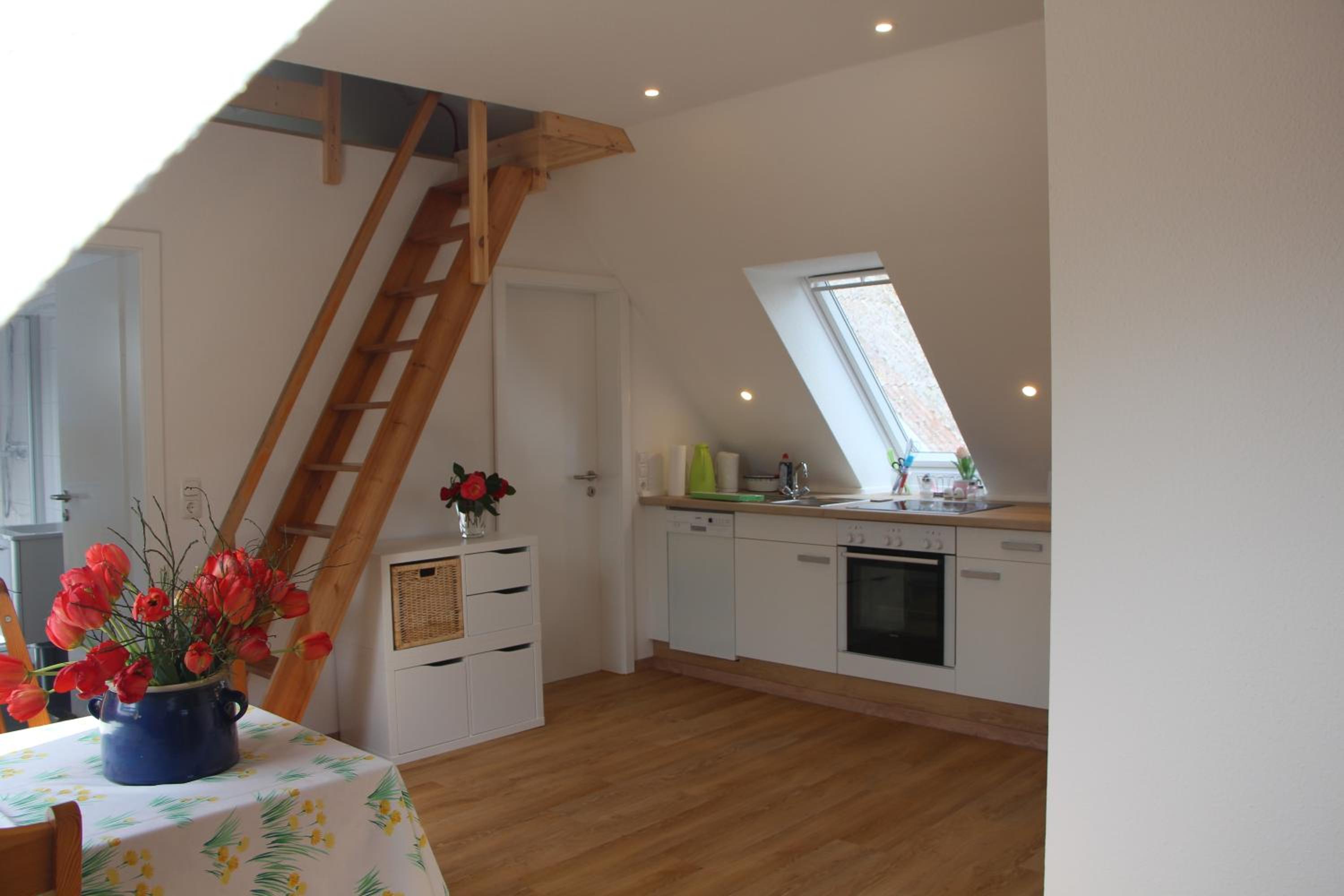 Apartment with Balcony photo 3