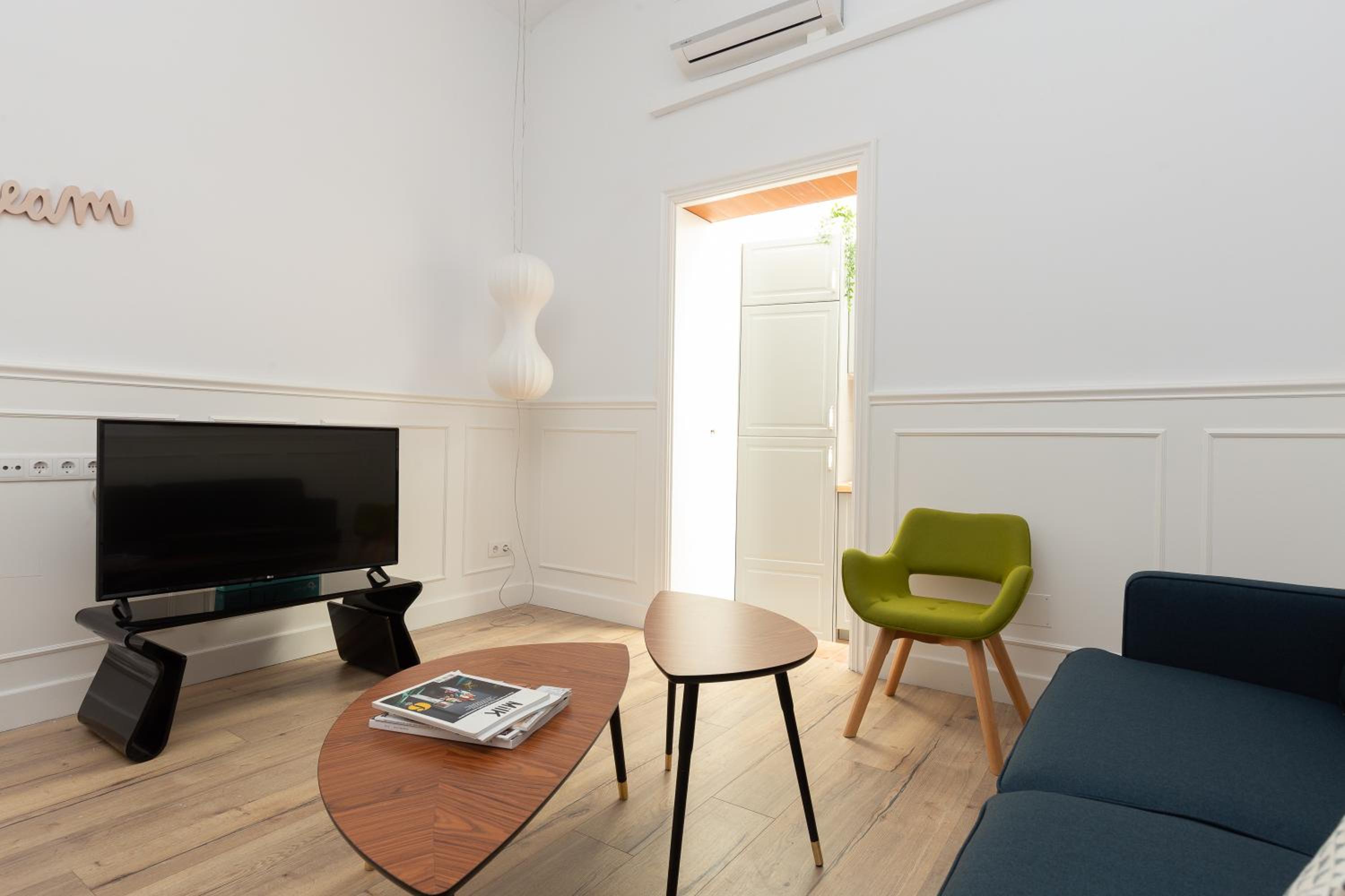 Two-Bedroom Apartment photo 2