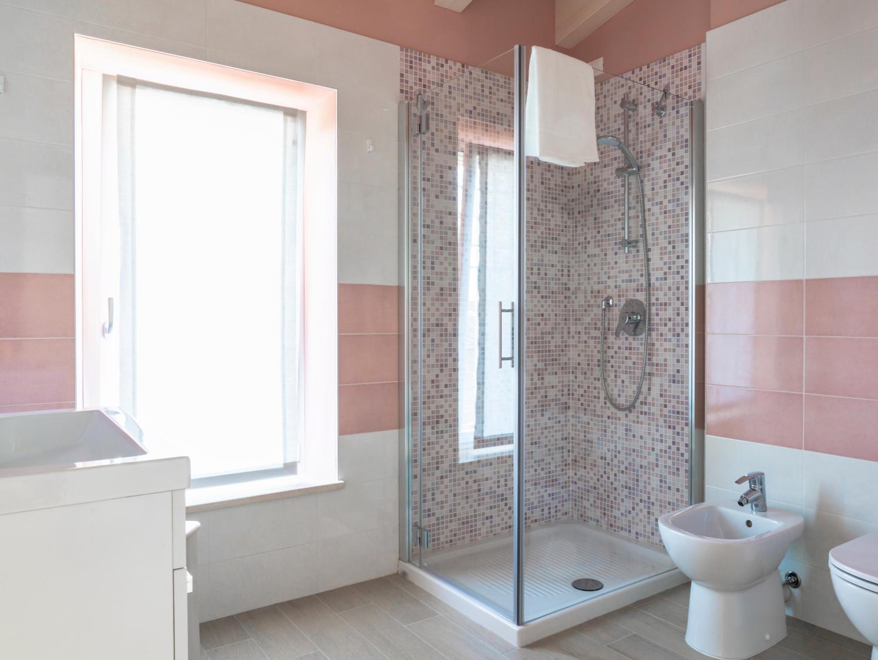Double Room - Photo 5