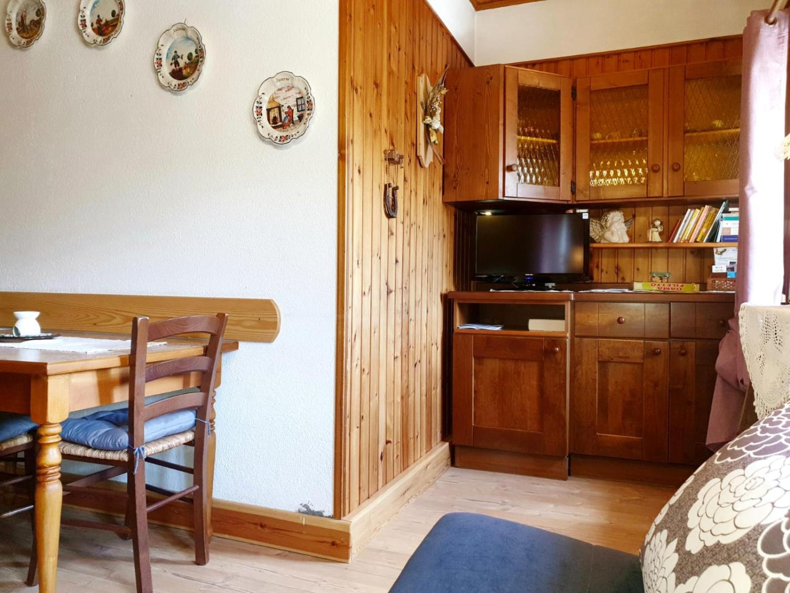 Apartment - Photo 2