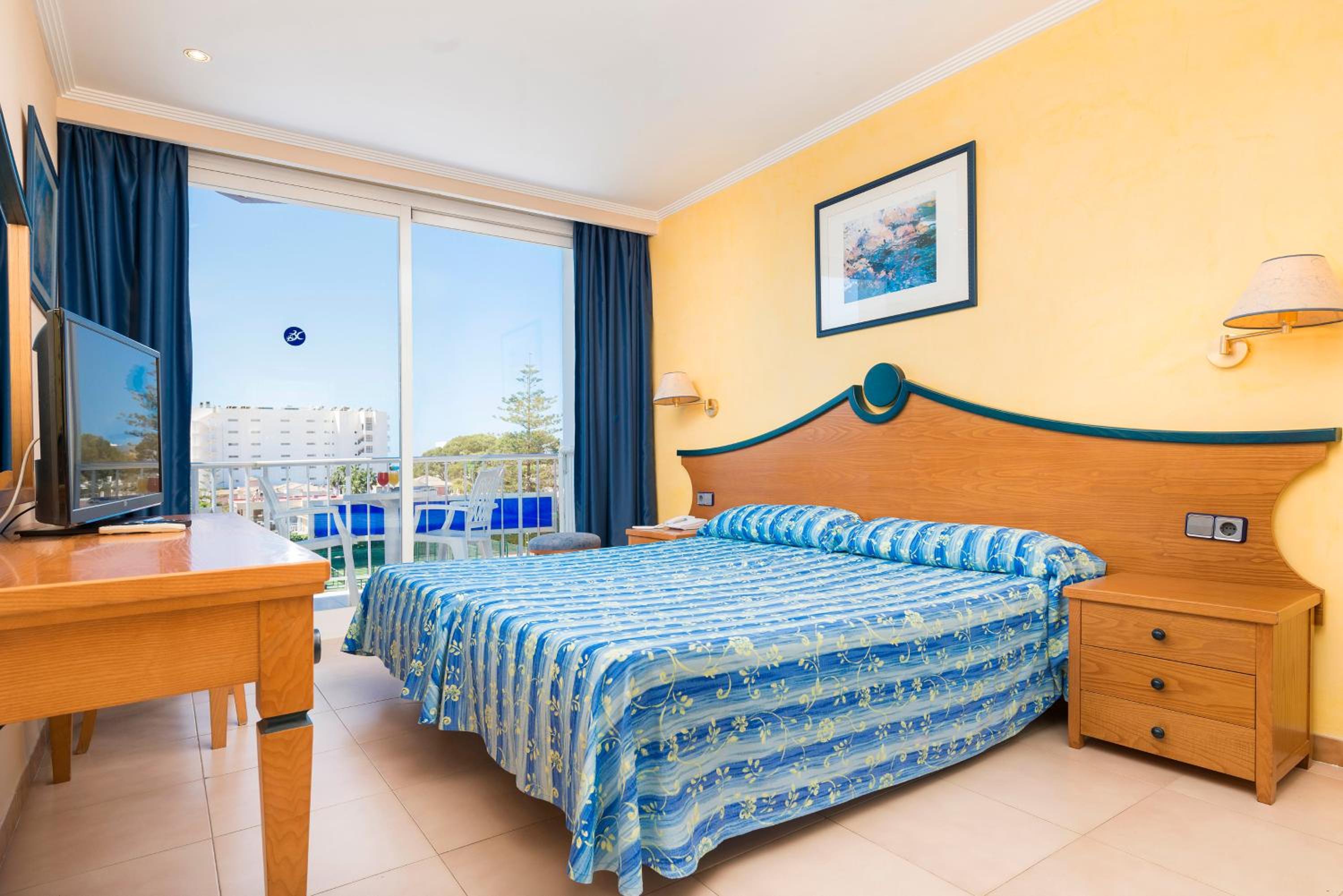 Habitación Estándar con Dos Camas Individuales