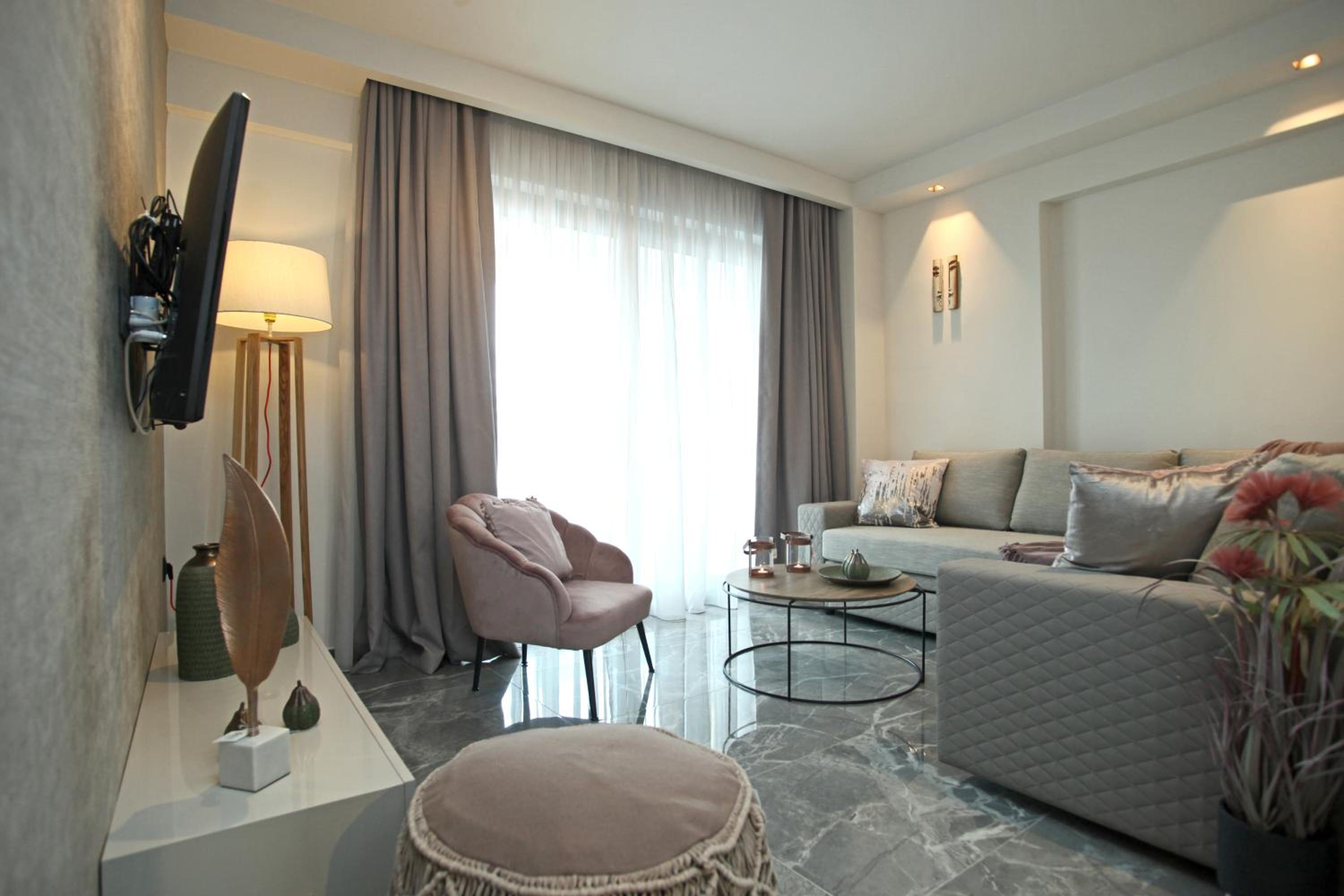 Luxury Quadruple Room - Photo 3