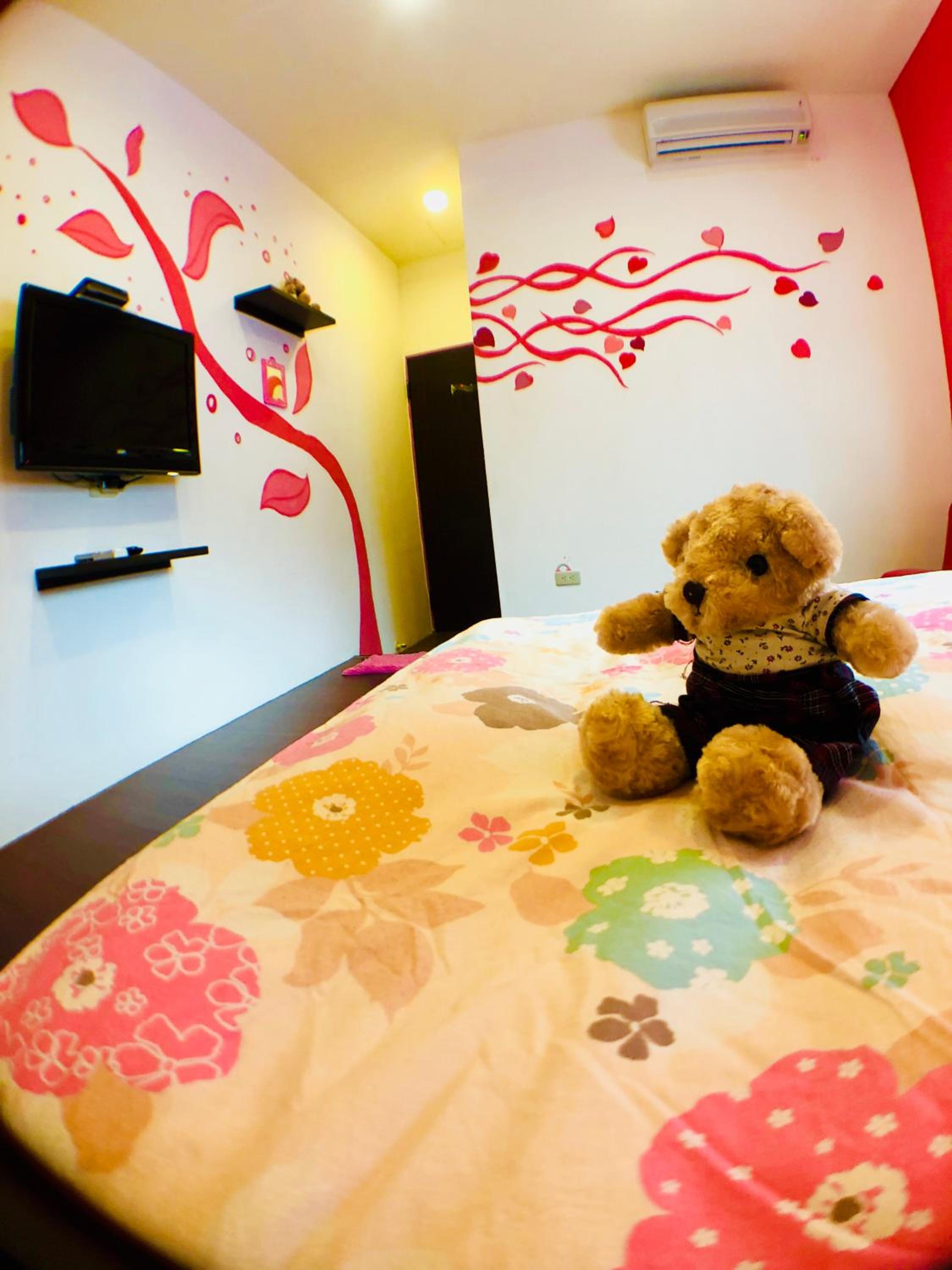 Quadruple Room with Mountain View photo 3