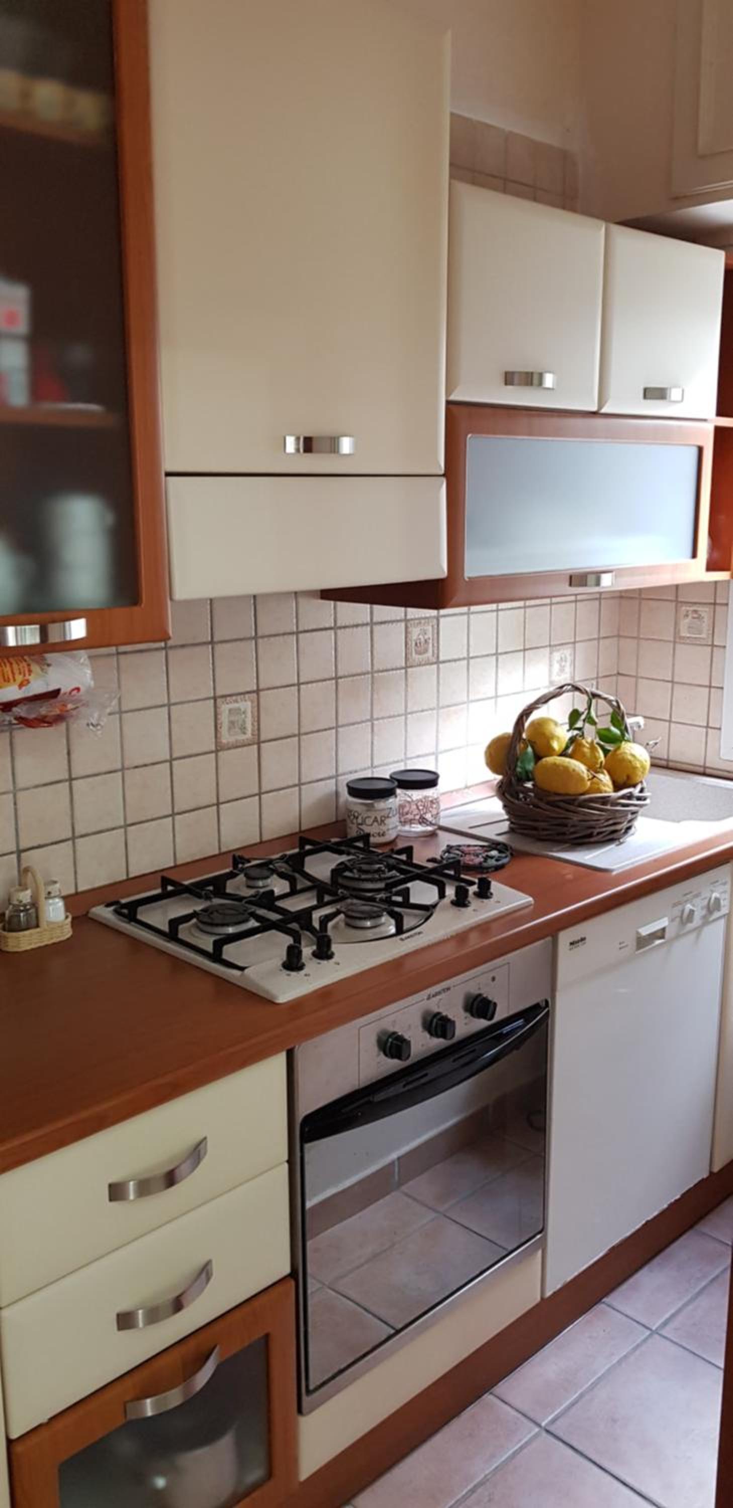 Apartment photo 2