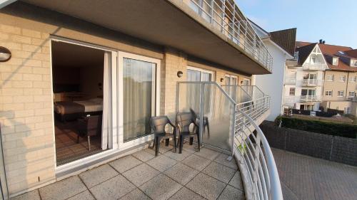 Standard Twin Room with Garden View photo 3