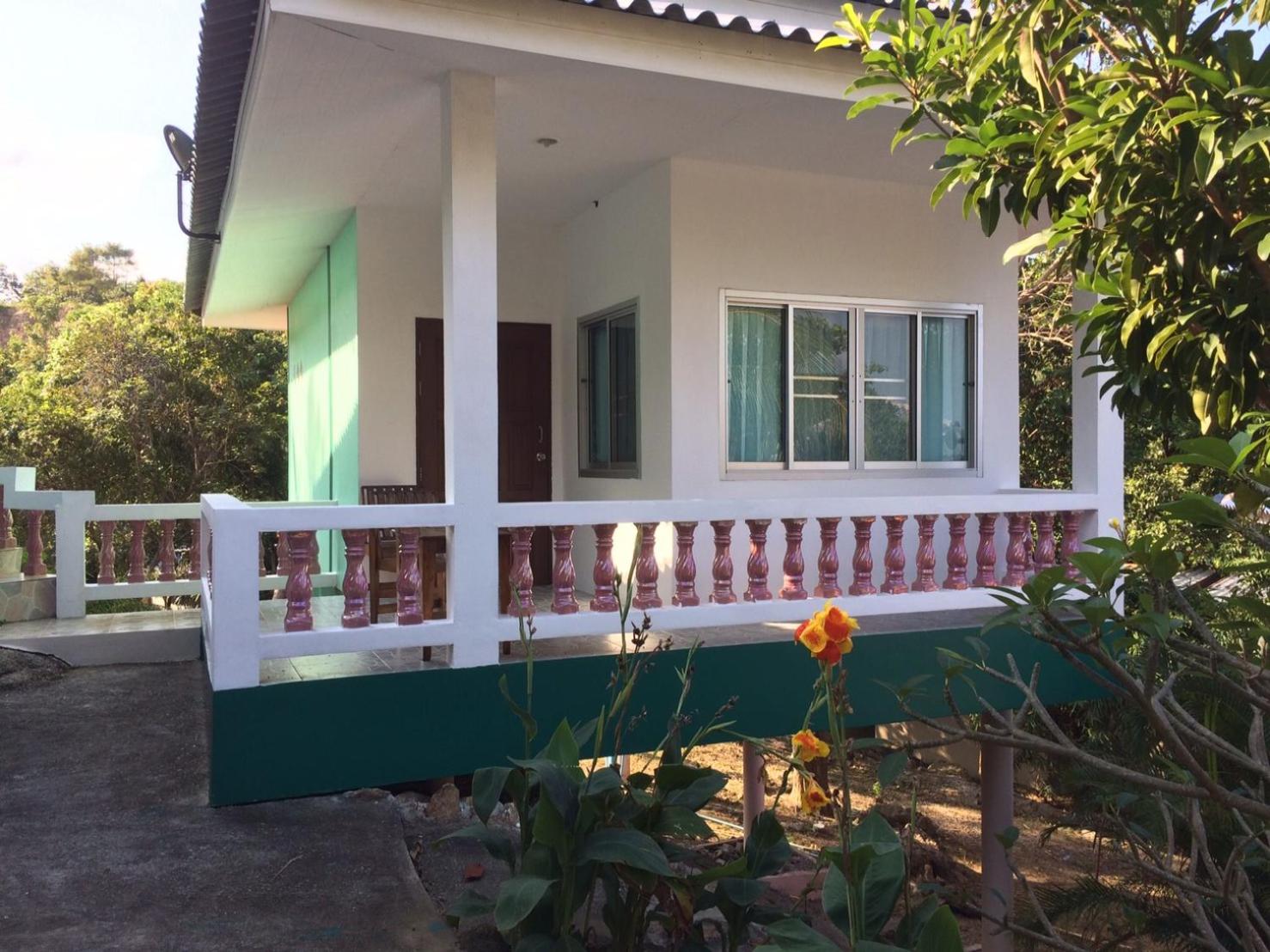 Bungalow with Garden View photo 3