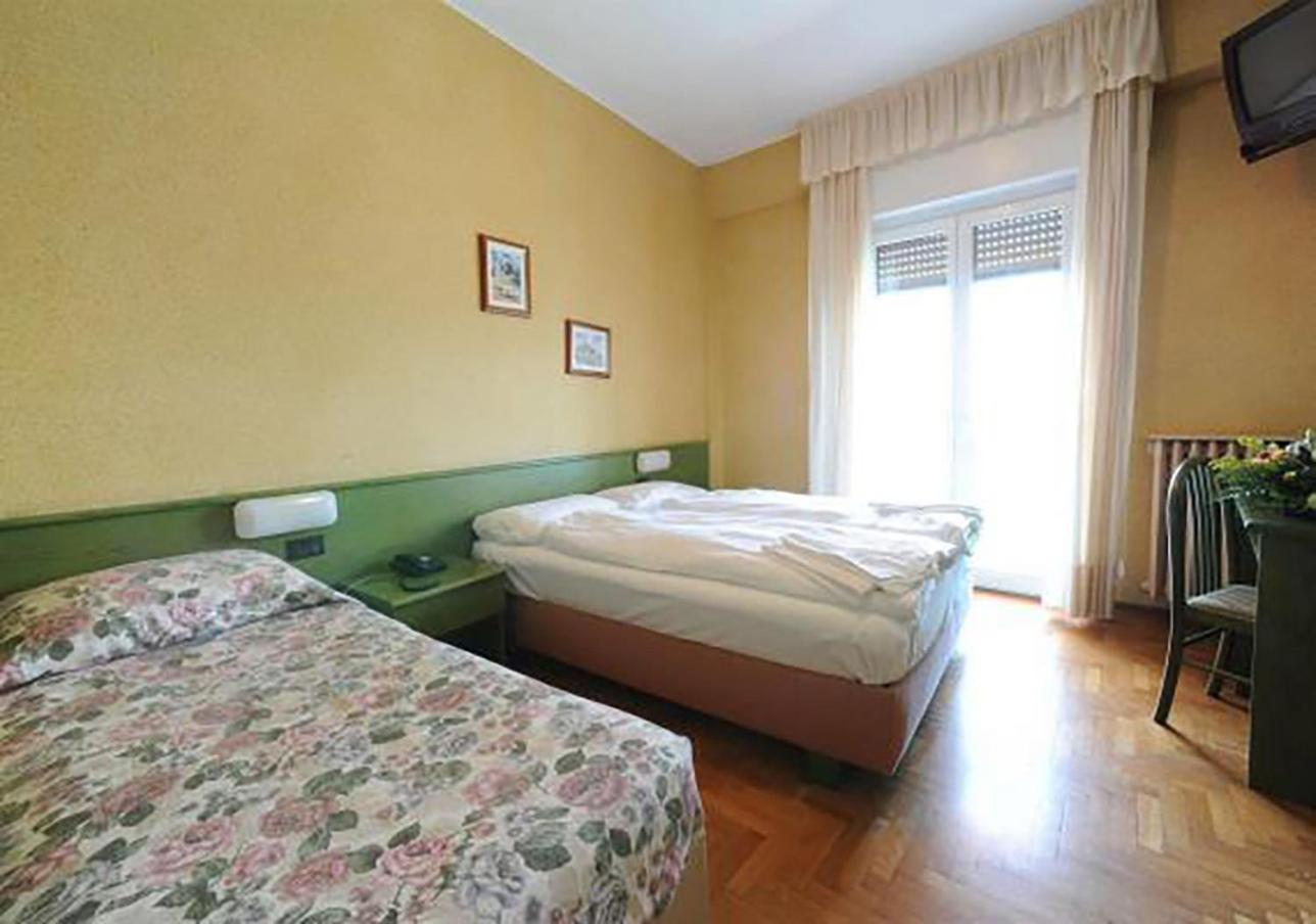 Economy Triple Room - Photo 1