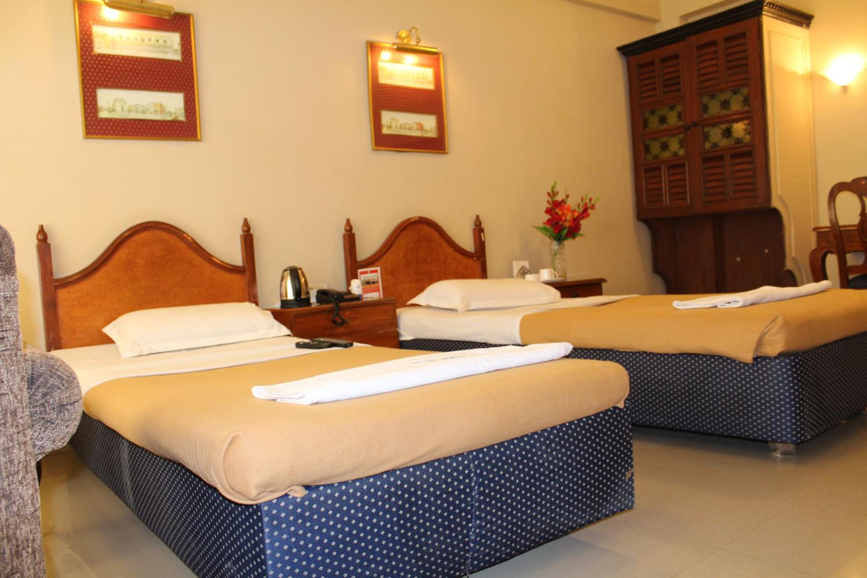 Deluxe Double Room photo 2