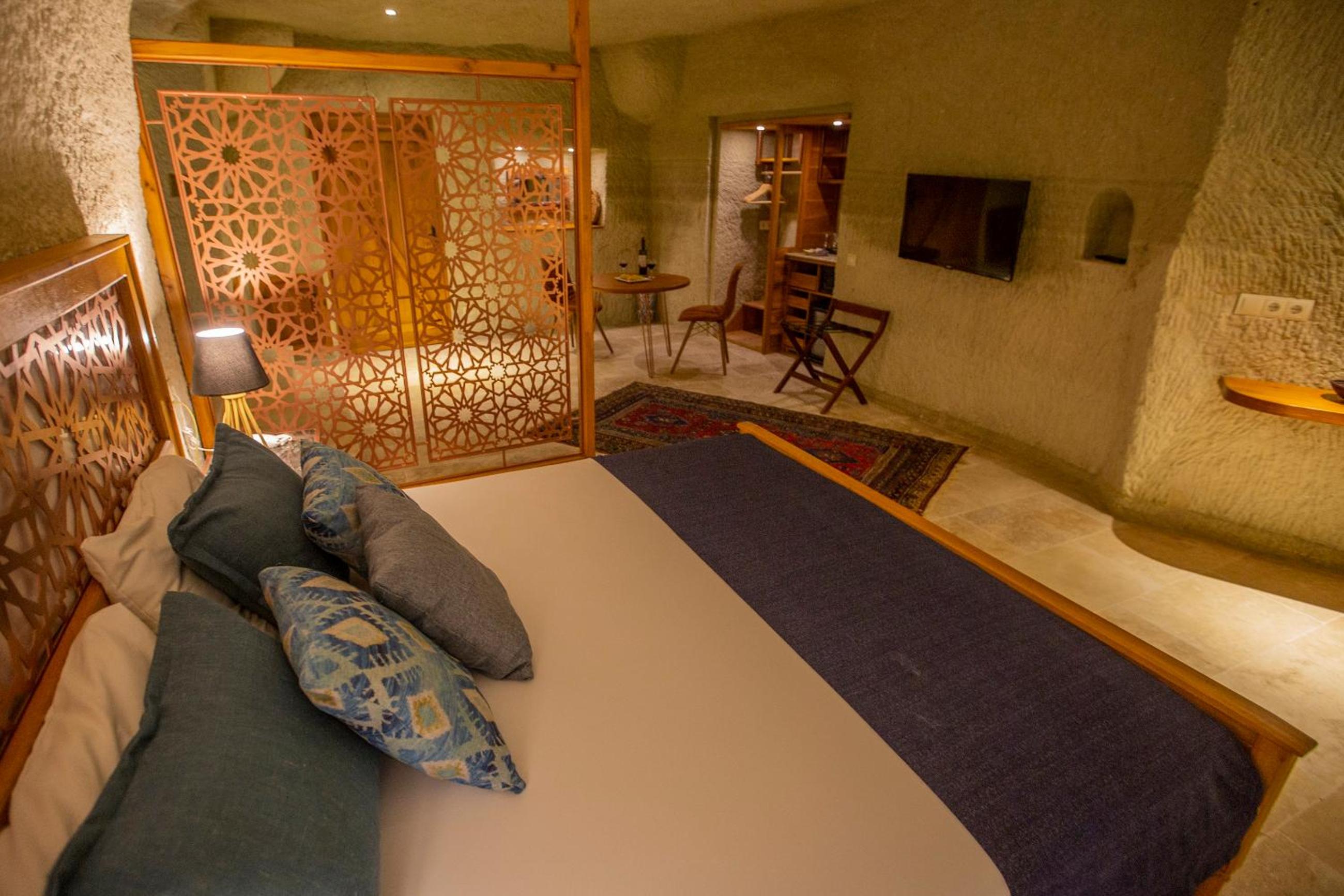 Royal Cave Suite with Turkish Bath - Photo 4