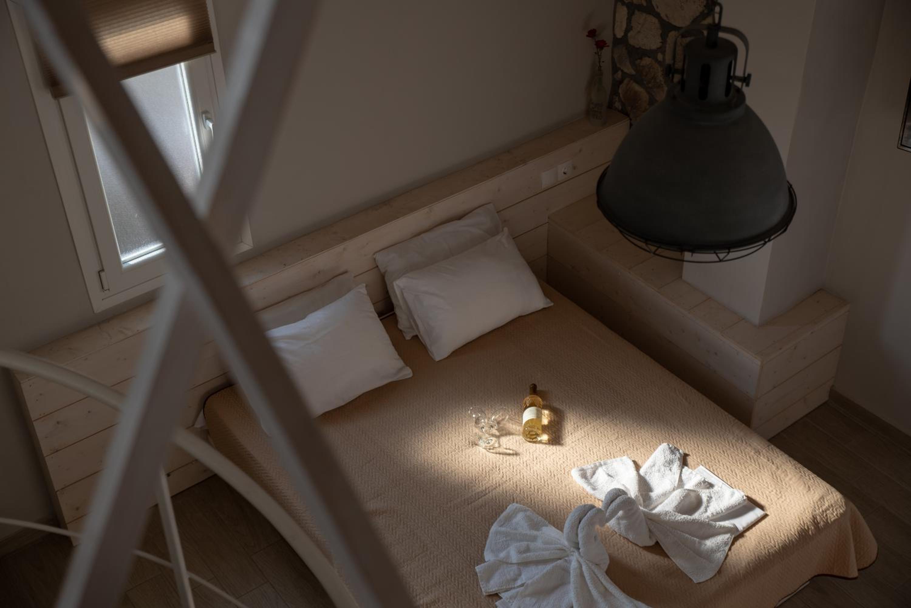 Duplex Suite - Photo 21