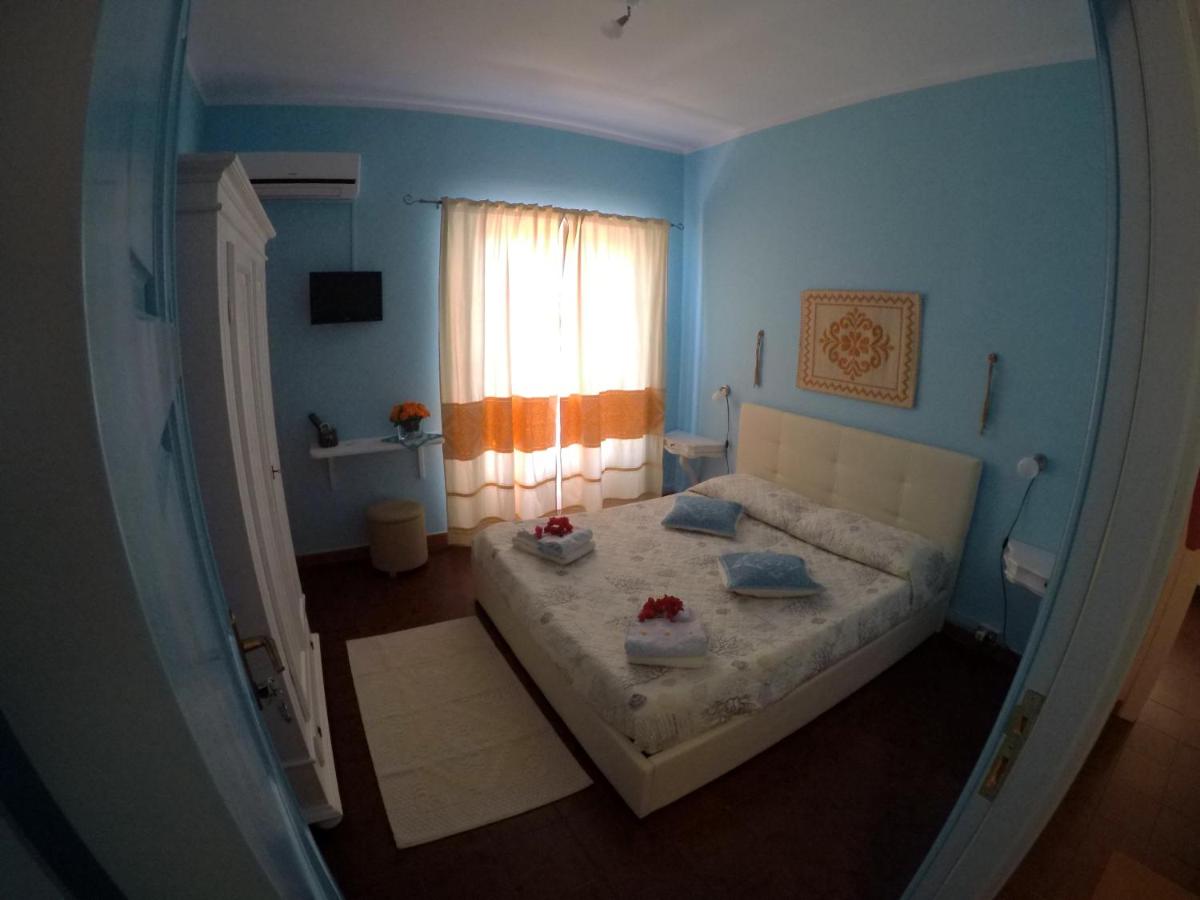 Deluxe Double Room with Balcony photo 2