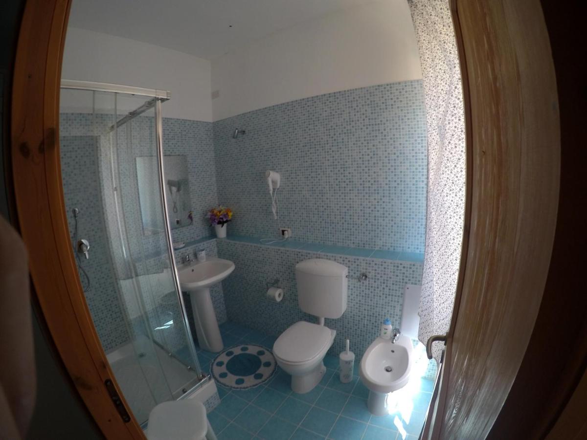 Deluxe Double Room with Balcony photo 3
