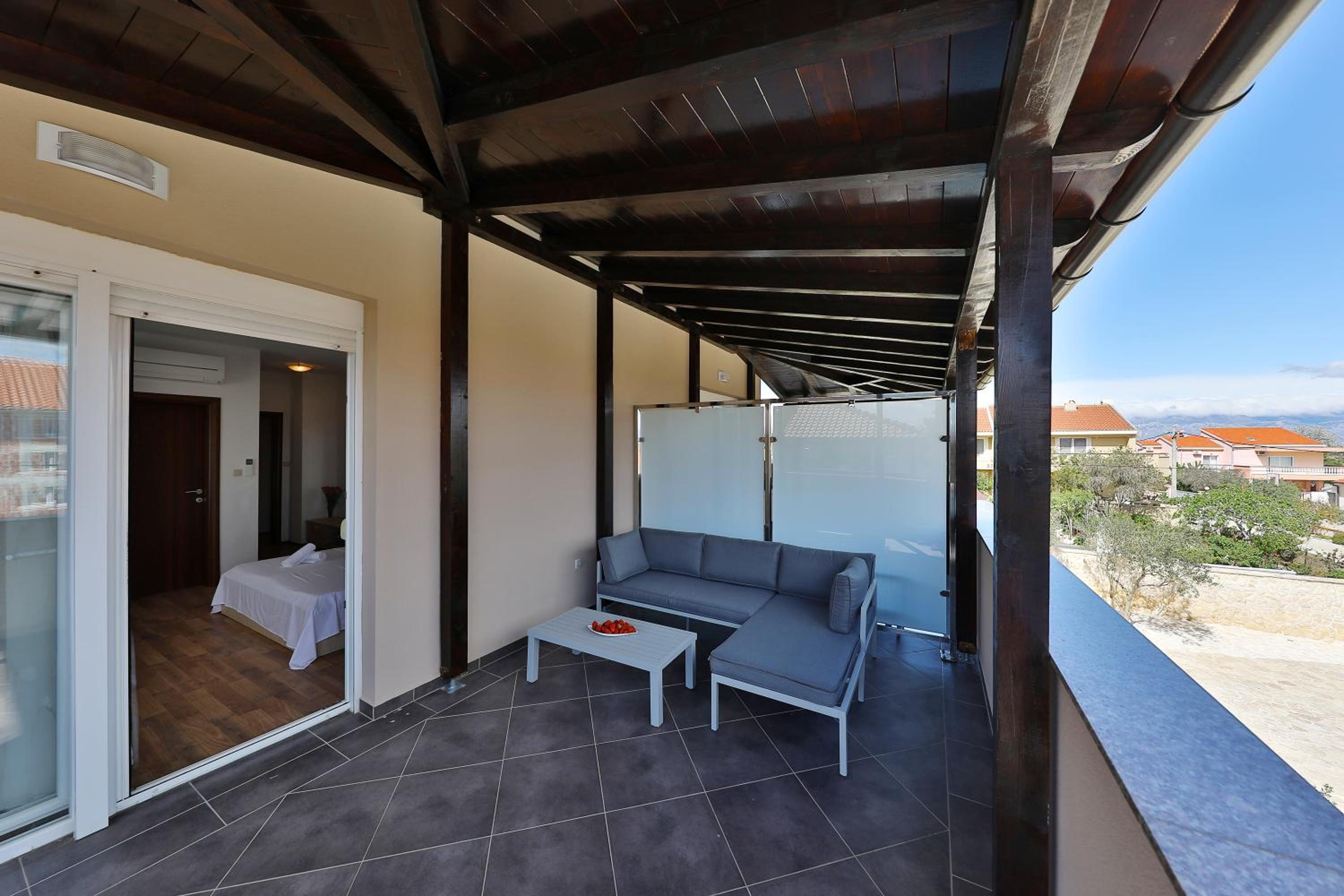 Triple Room with Private Bathroom photo 3