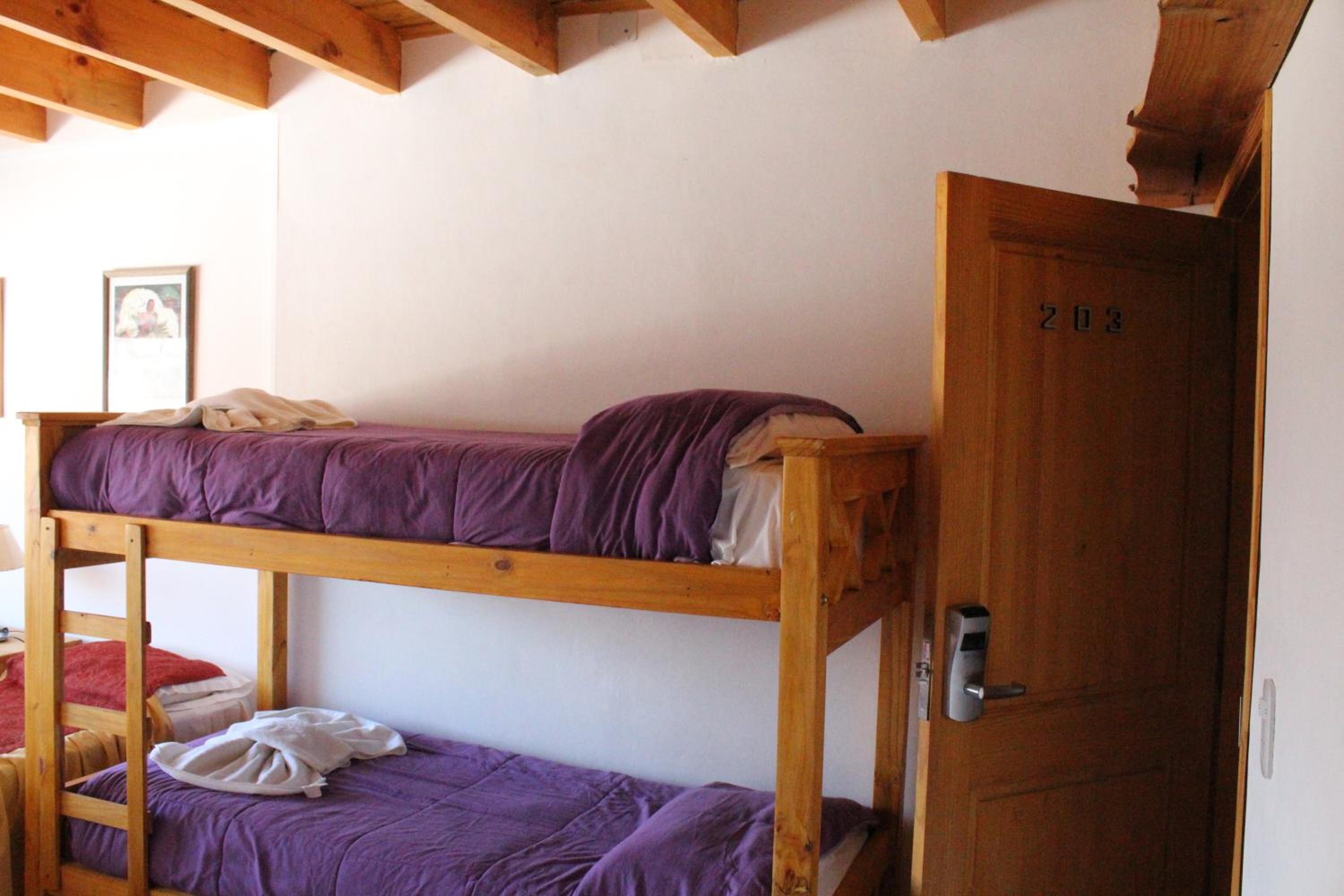 Quadruple Room with Bath photo 2
