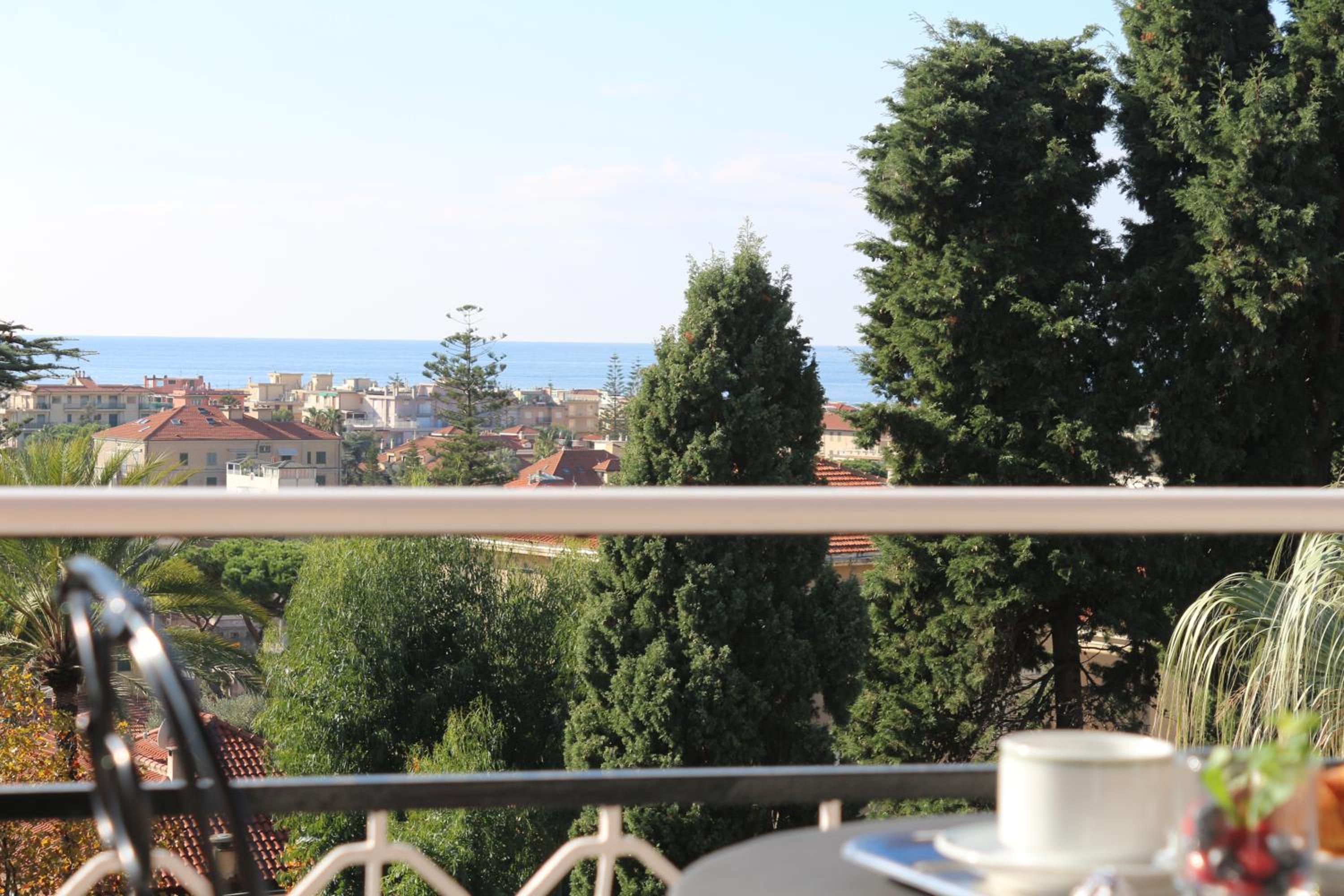 Double Room with Sea View - Photo 4