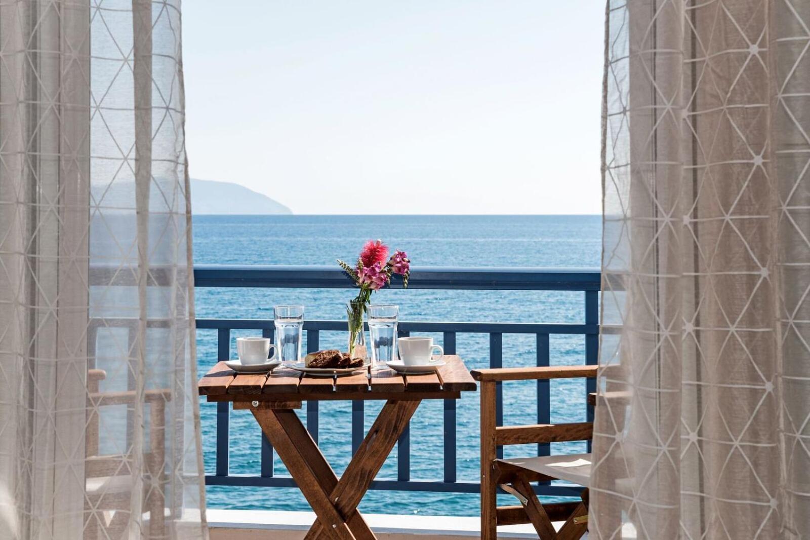 Triple Room with Sea View - Photo 2
