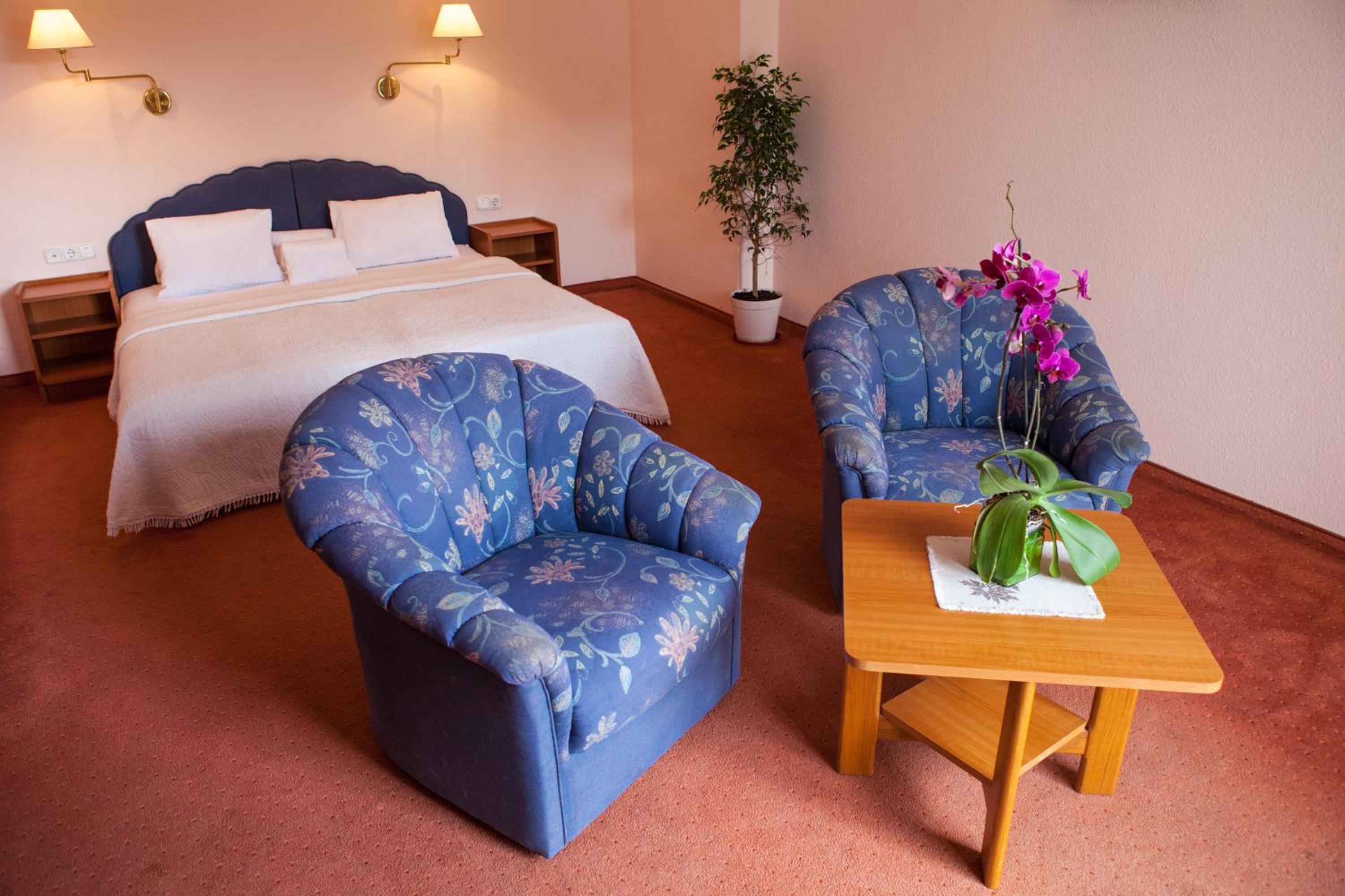 Double Room - Photo 3