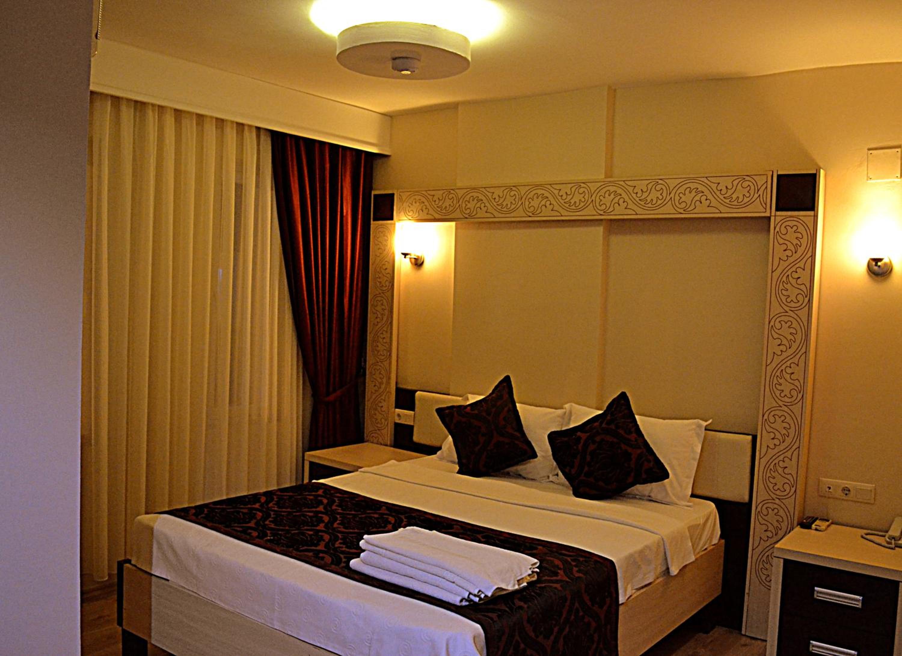 Standard Triple Room photo 2