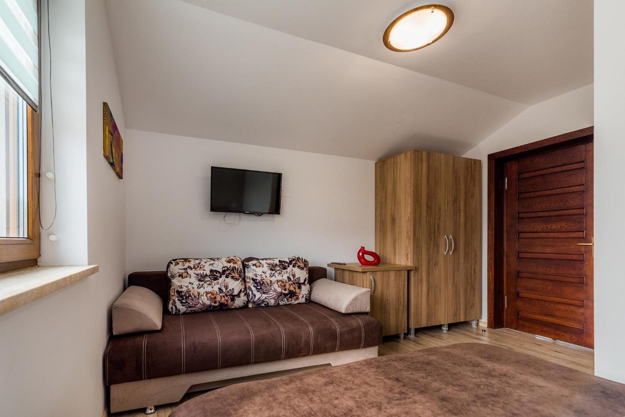 Family Room - Photo 1