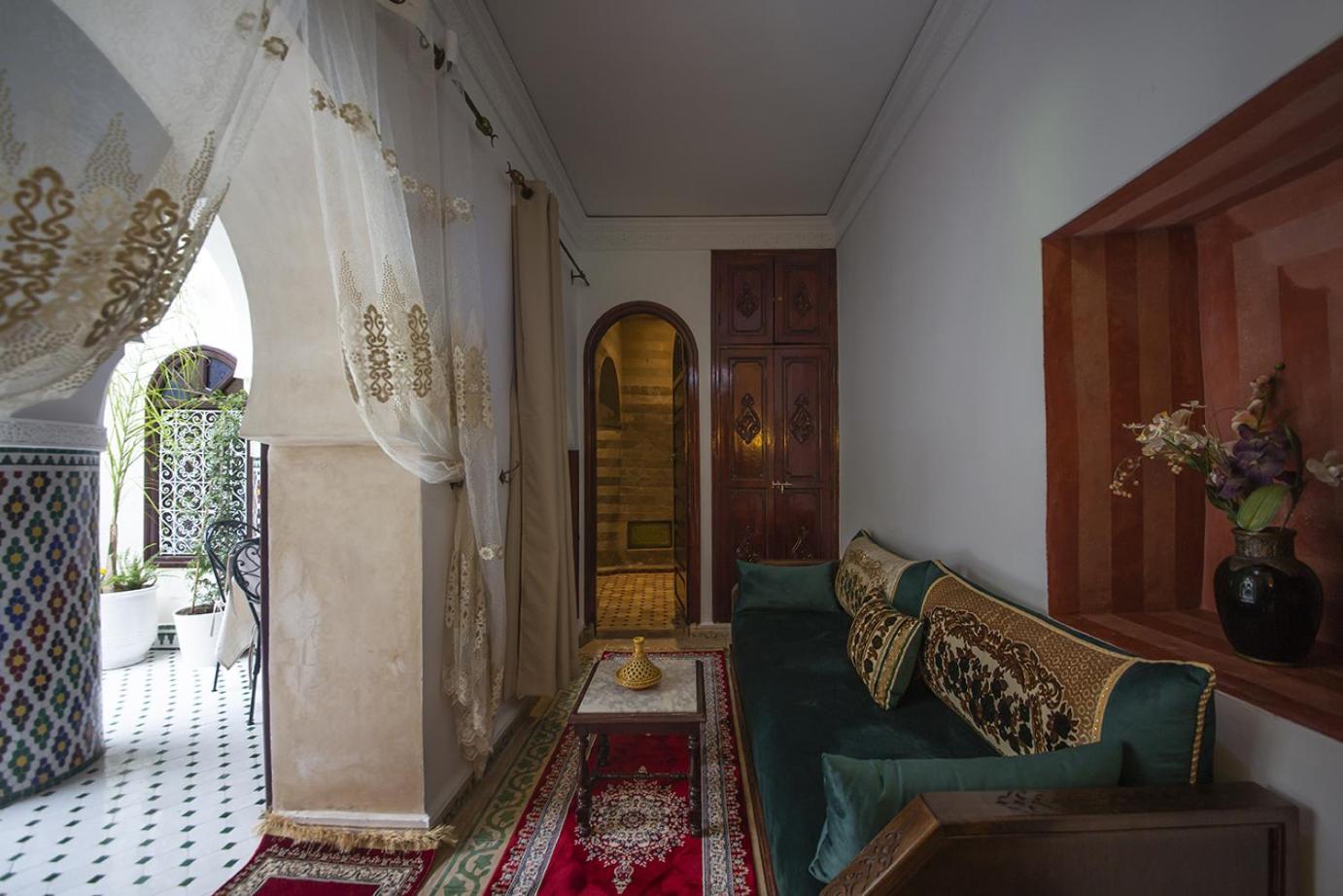 Deluxe King Suite - Photo 1
