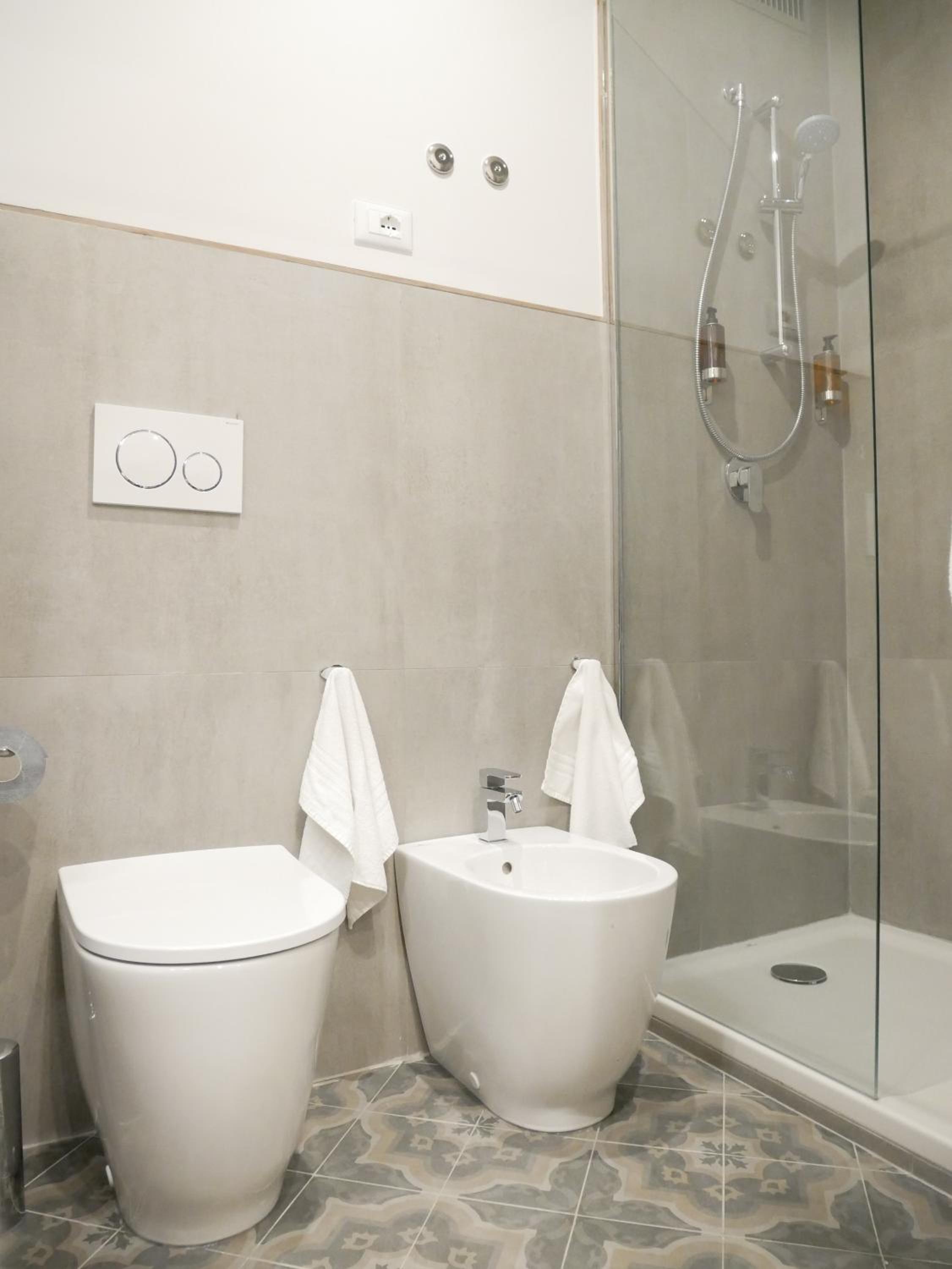 One-Bedroom Apartment - Photo 9